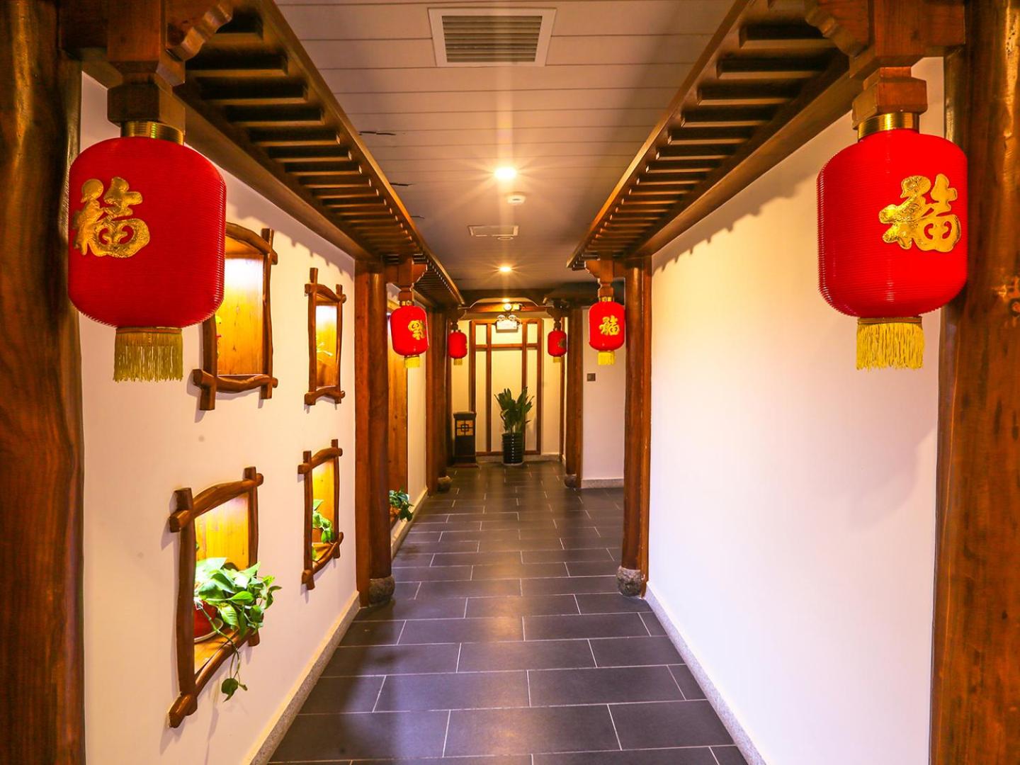 Lee's Boutique Resort & Including free breakfast and free pick-up service