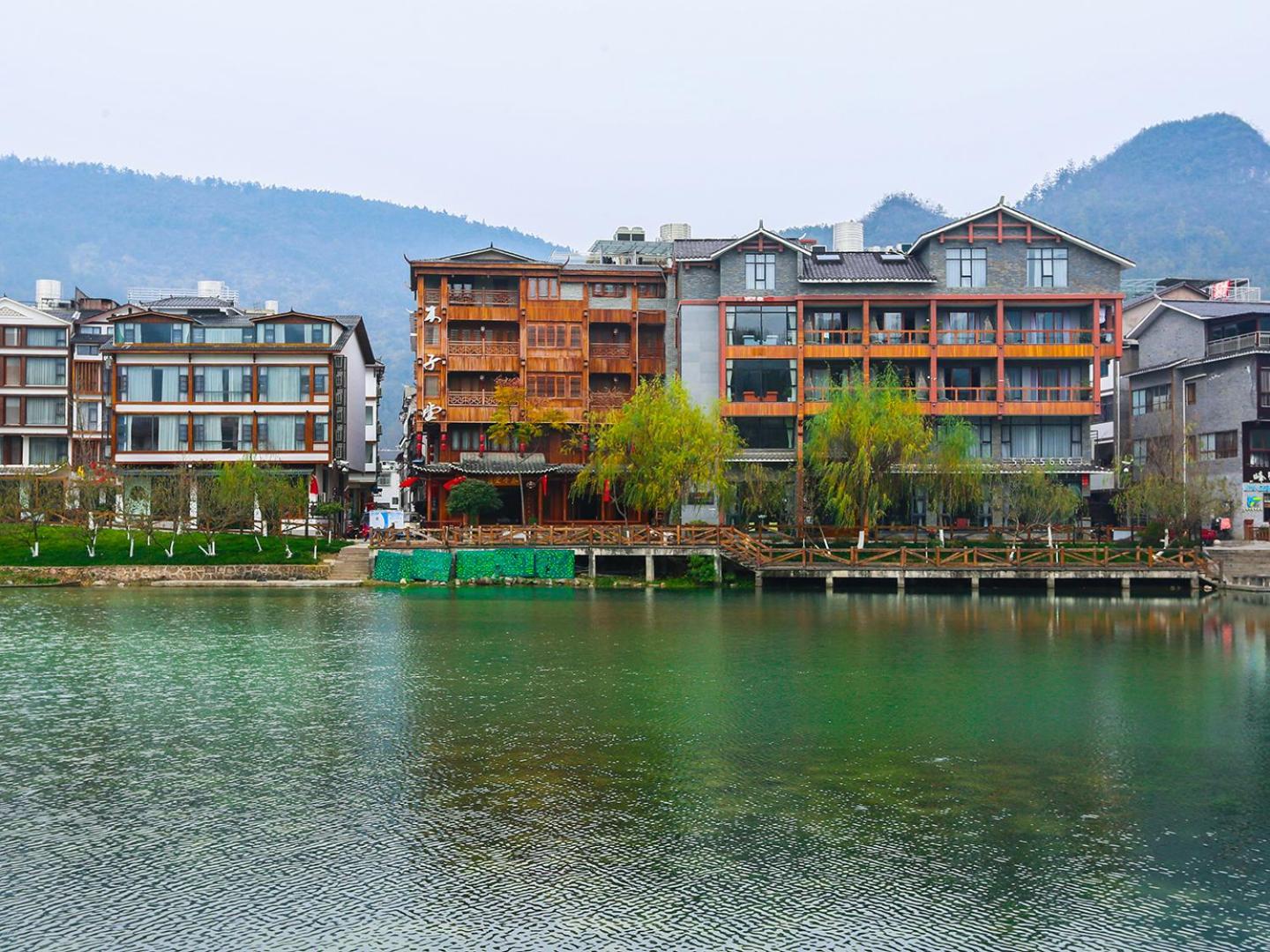 Lee's Boutique Resort & Including free breakfast and free pick-up service