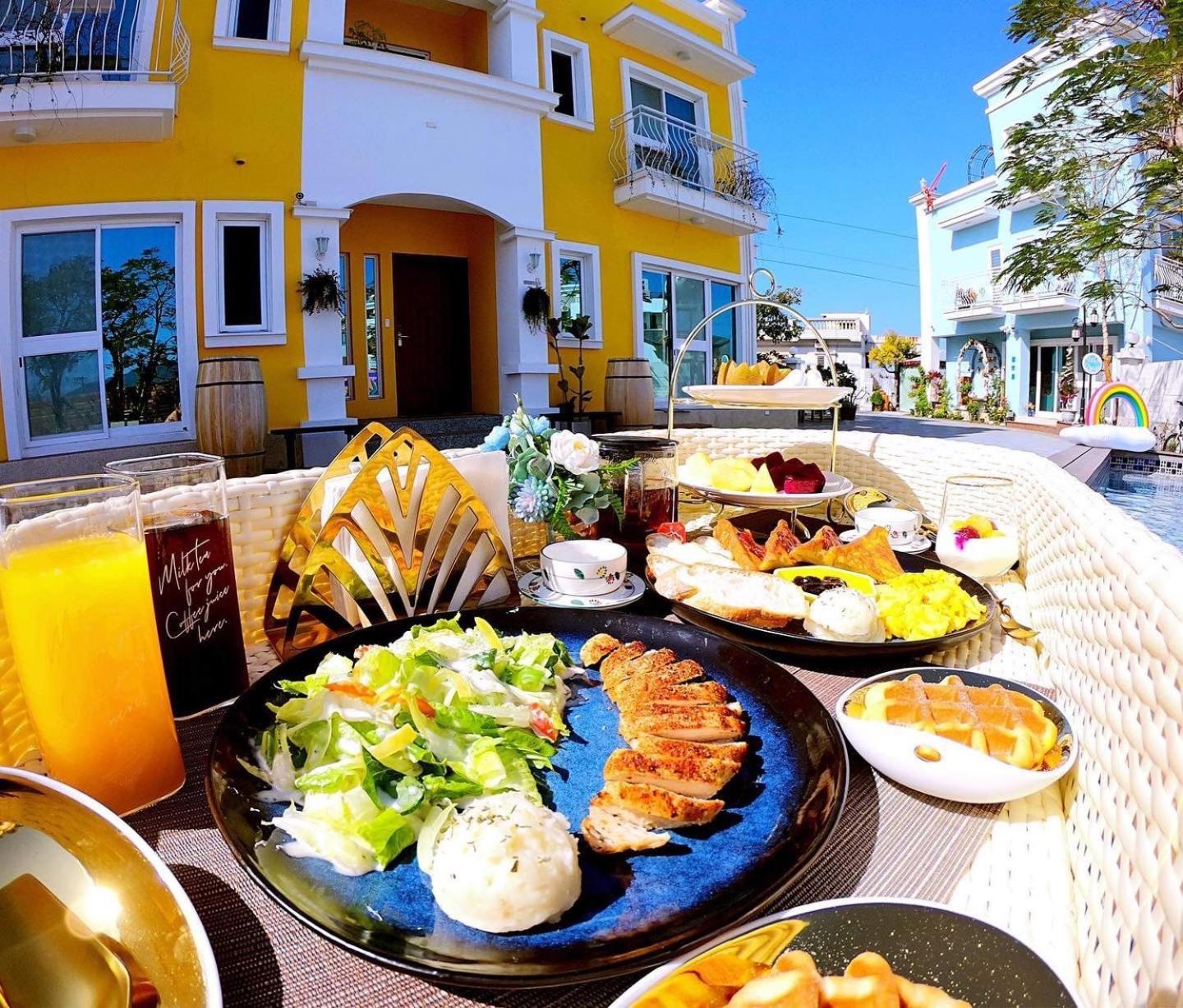 Burano Yellow Villa view 3