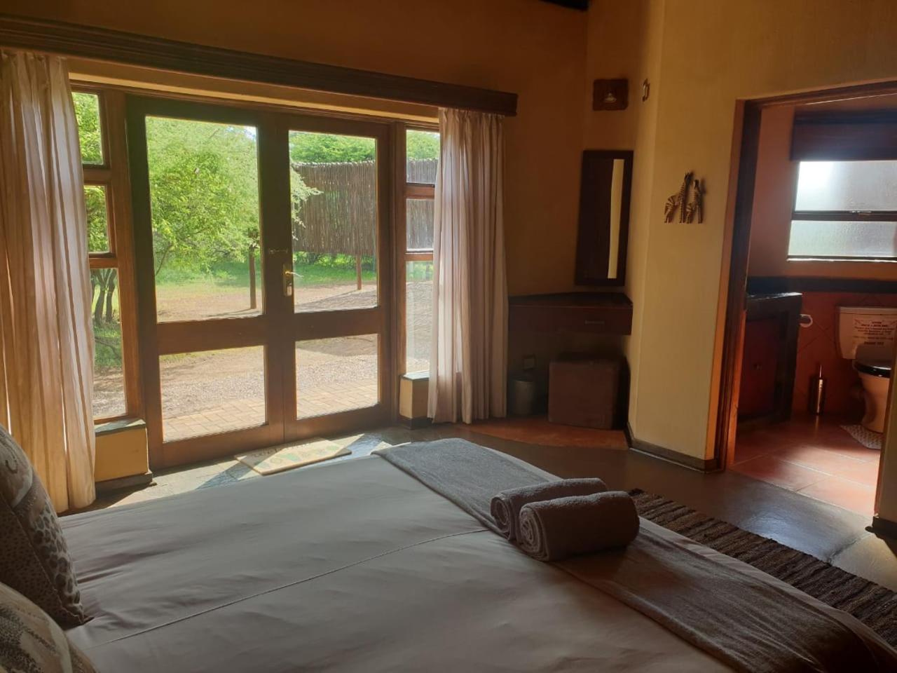 Makhato Bush Lodge 17 view 3
