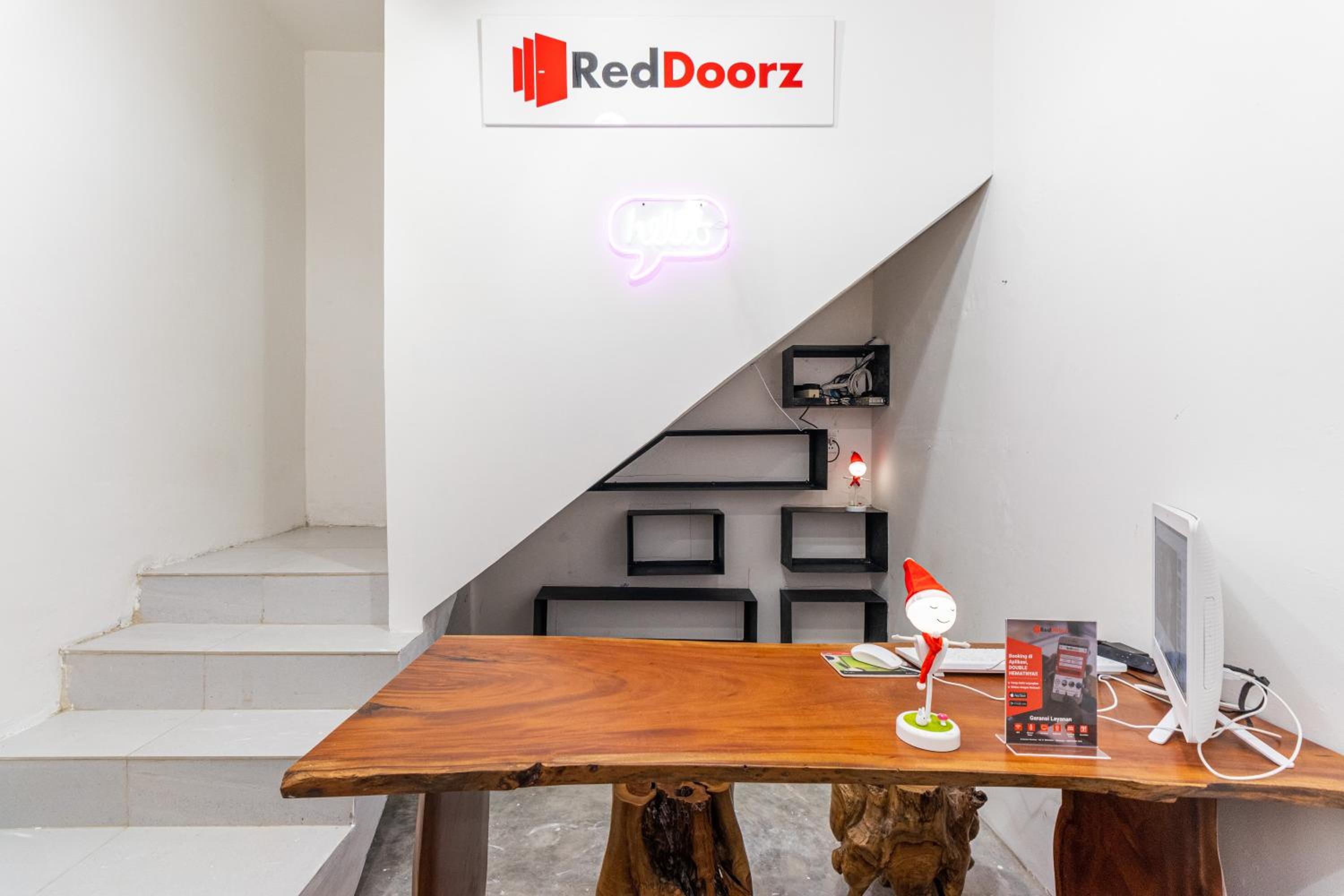 RedDoorz Plus At Mitrotel Medan view 2