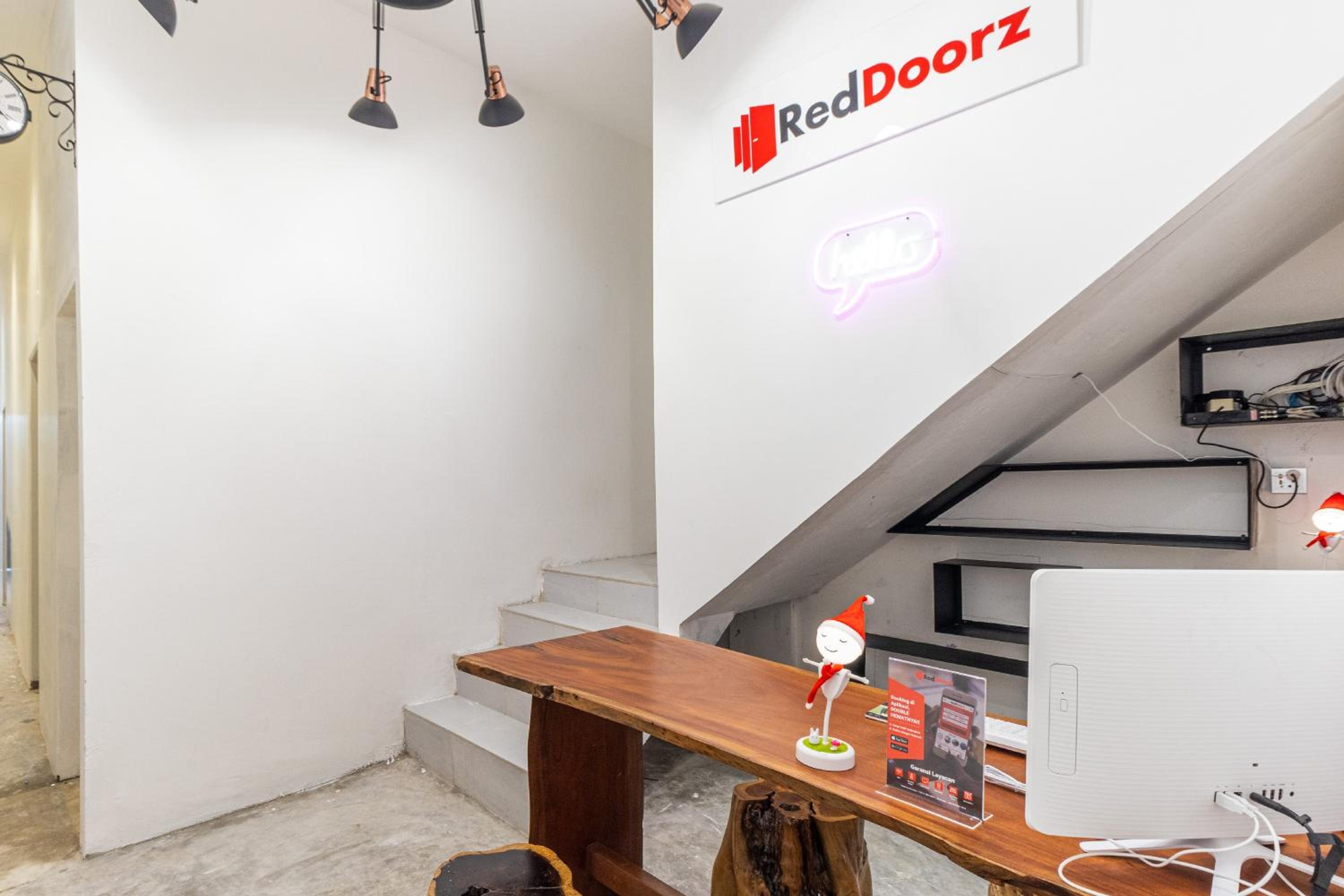 RedDoorz Plus At Mitrotel Medan view 4