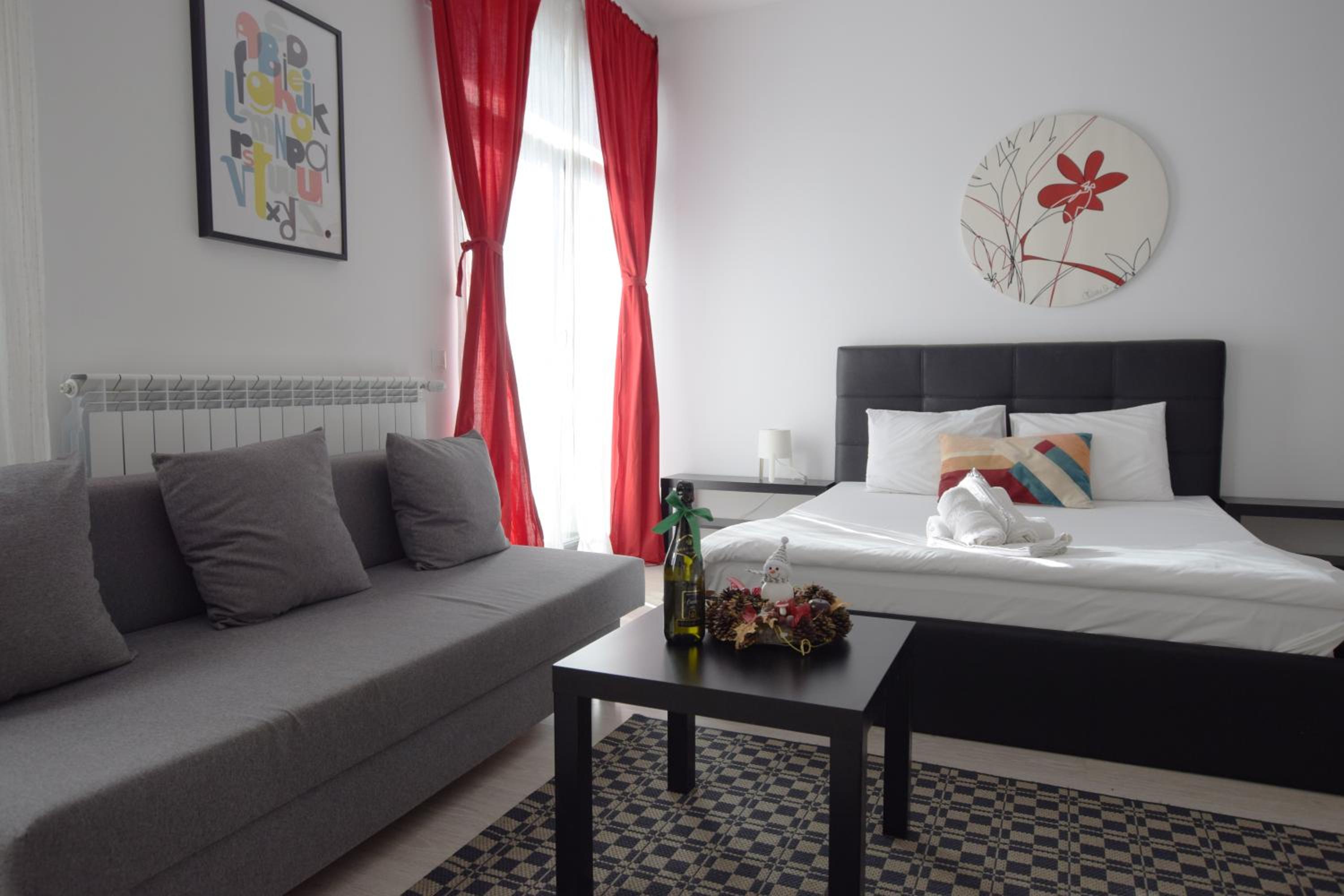 Uptown Residence Apartments — photo 68