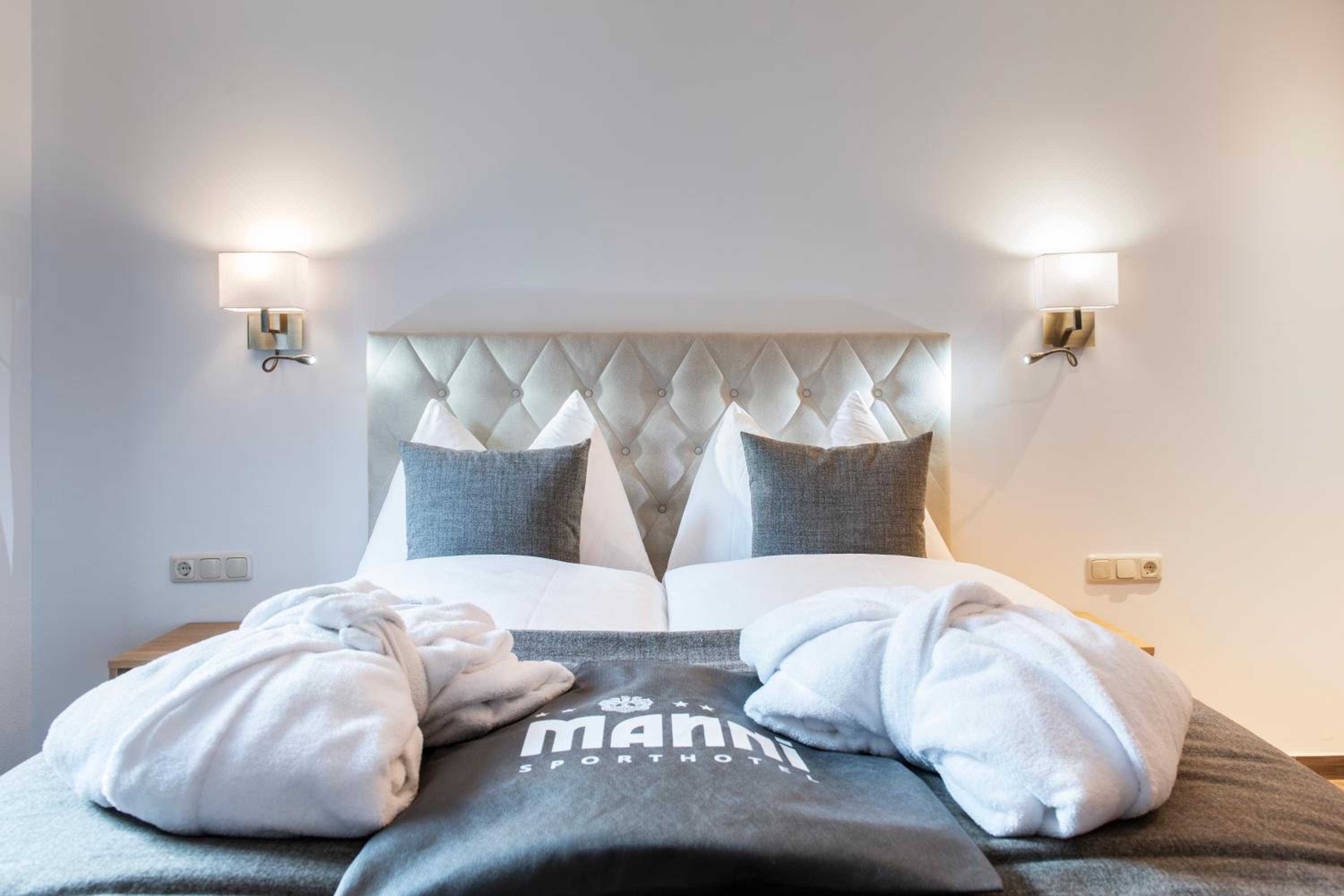 MANNI home - rooms & apartments