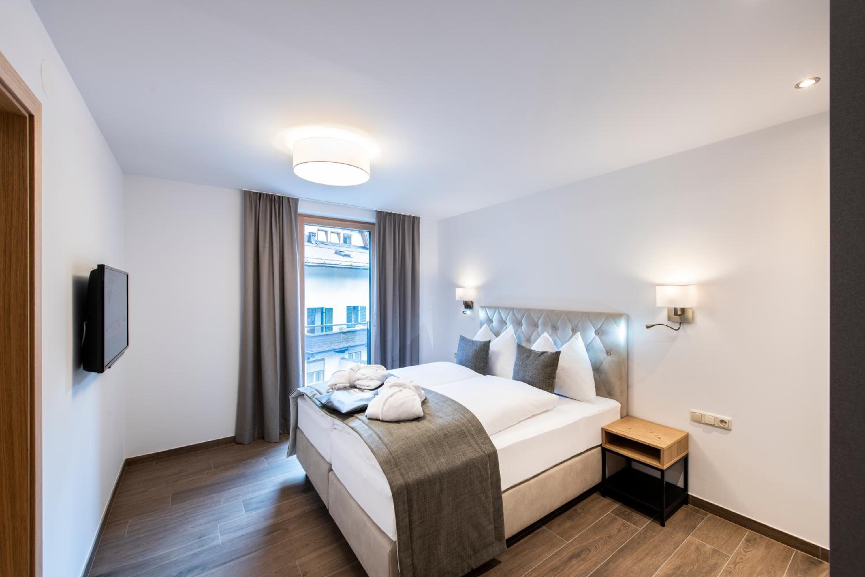 MANNI home - rooms & apartments