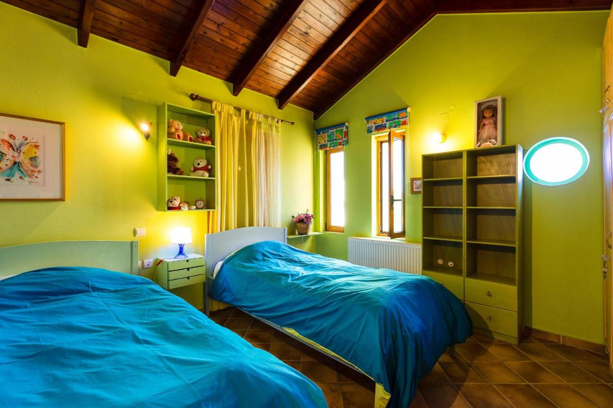 Diktamos Villas view 4