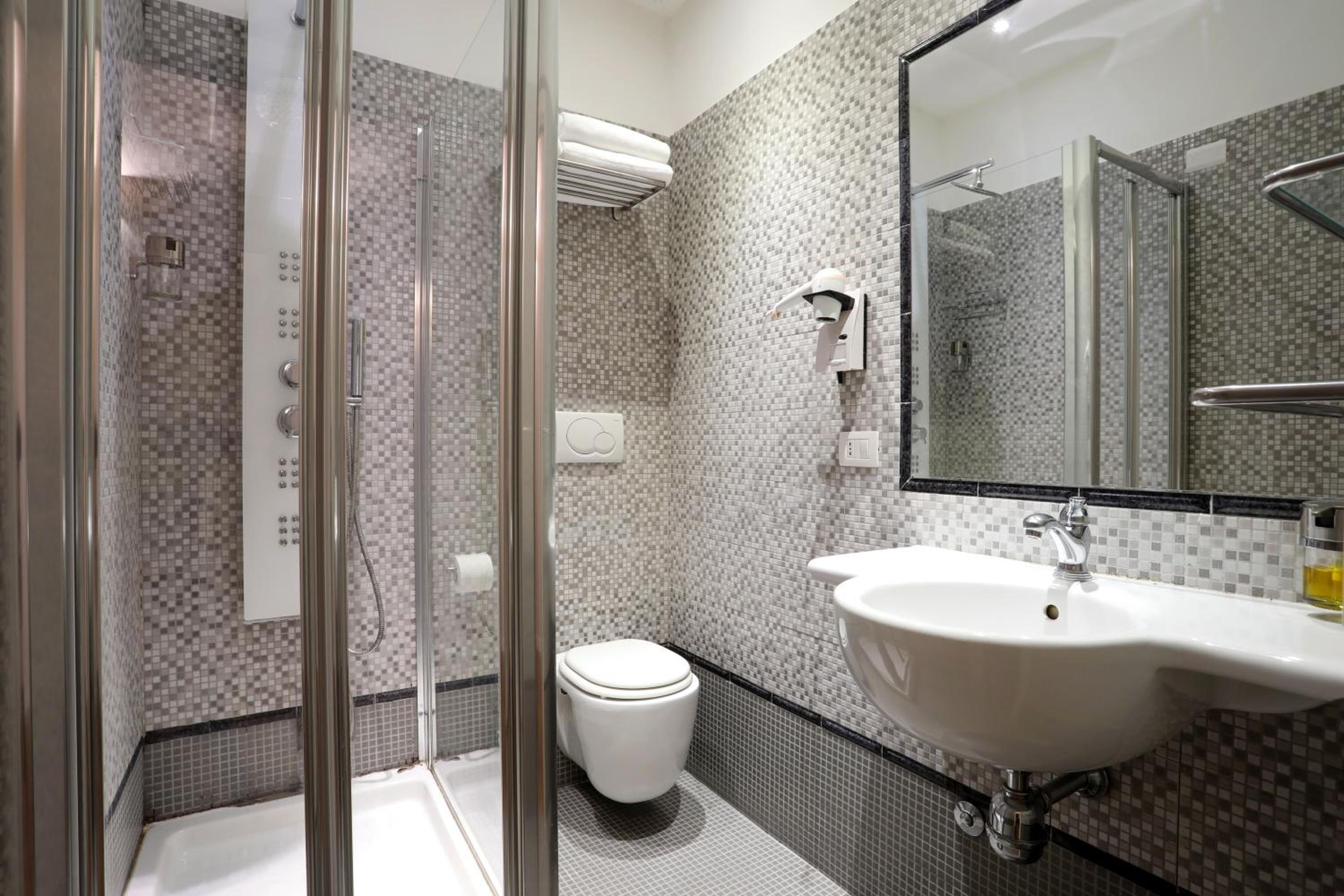 Elegant Rooms Roma - Guest House