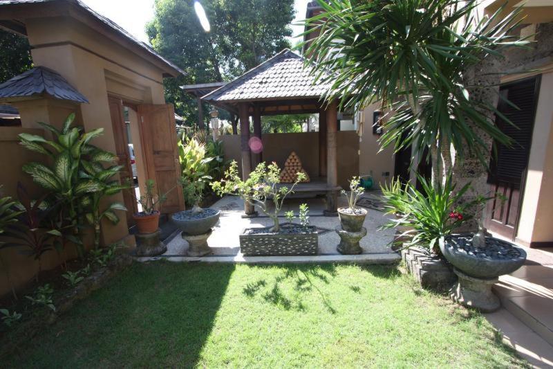 Villa Indah Kuta Royal - Private Pool - Optic Fiber High Speed Internet view 4