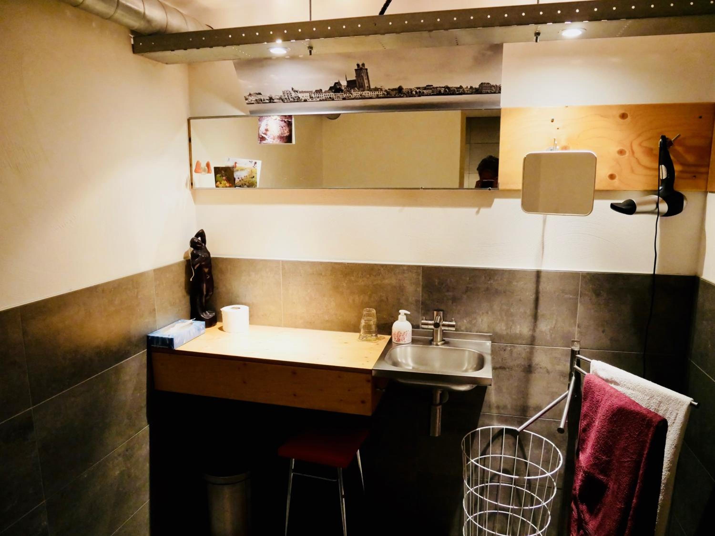 Photo 10