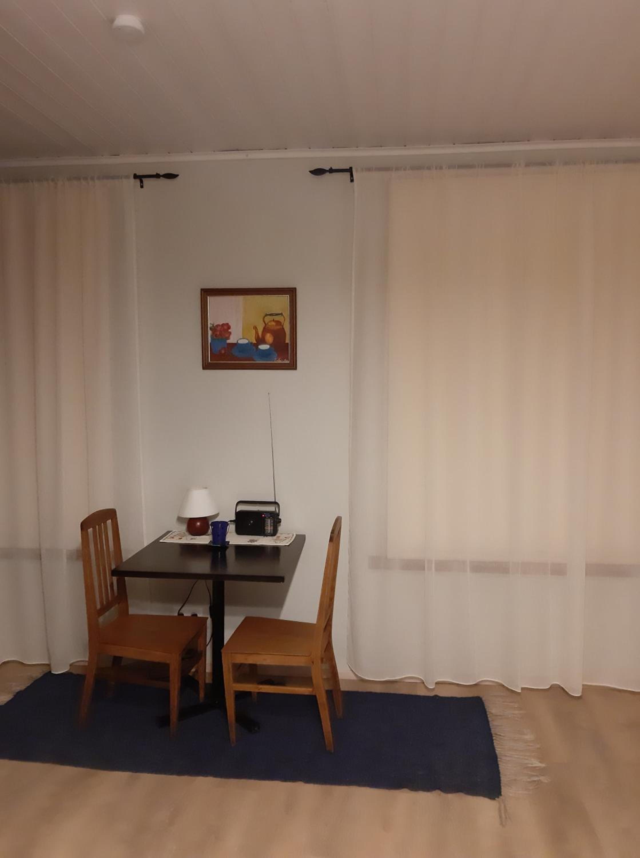 Arens rent Kohtu 2A Apartment