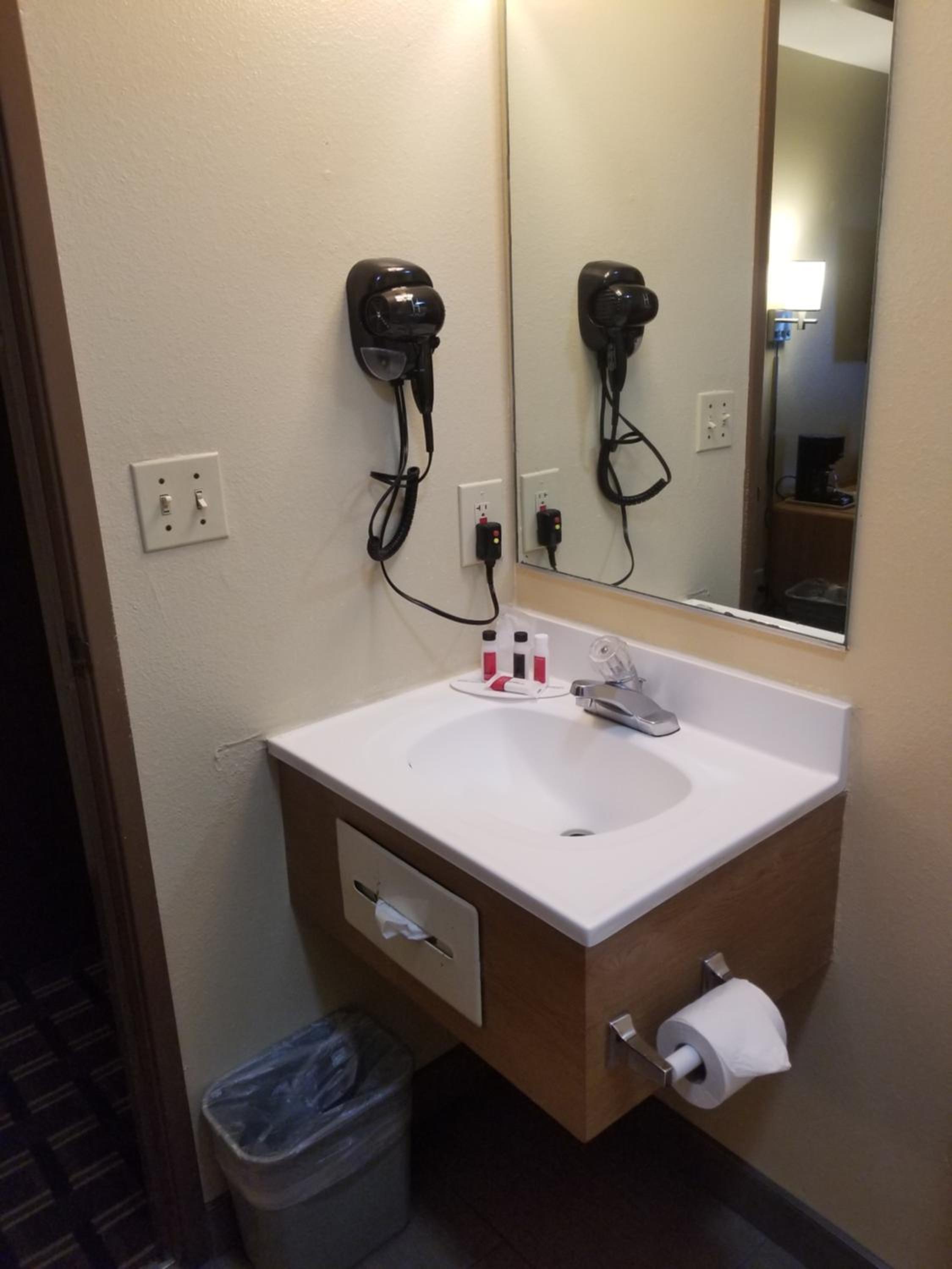 Carson City Vacations - Super 8 by Wyndham Carson City Lake Tahoe - Property Image 1