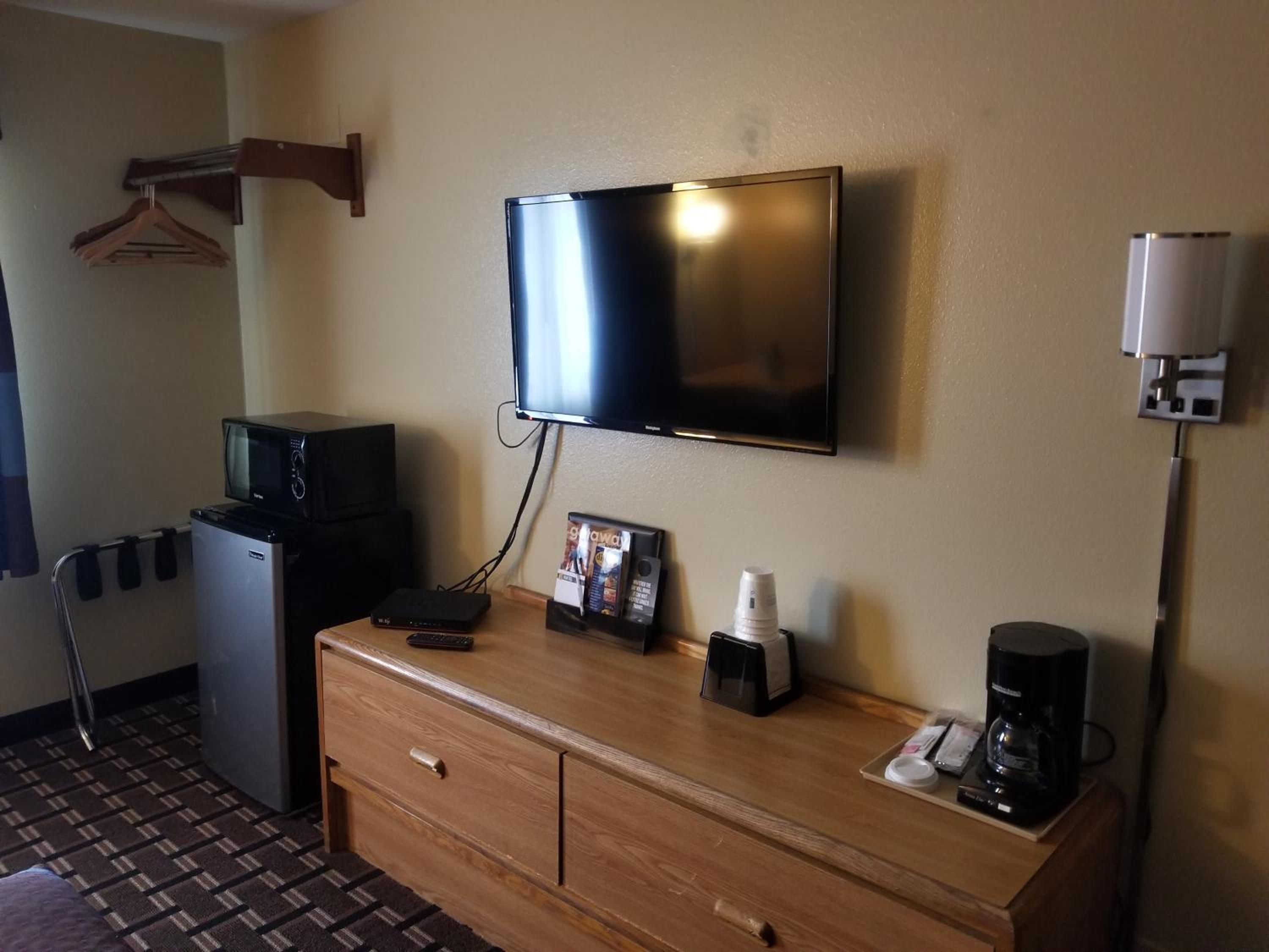 Carson City Vacations - Super 8 by Wyndham Carson City Lake Tahoe - Property Image 11