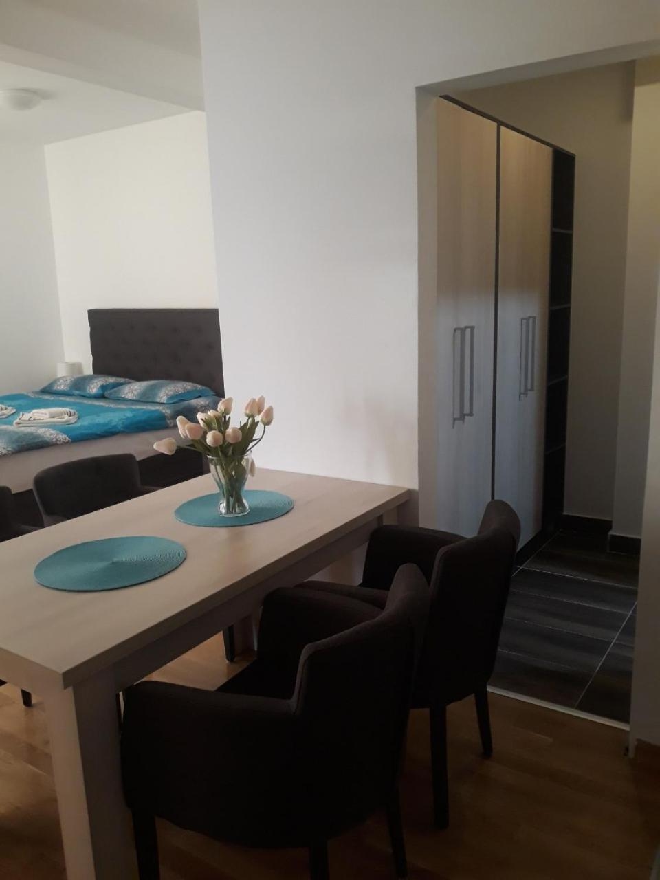 Dvori Apartments