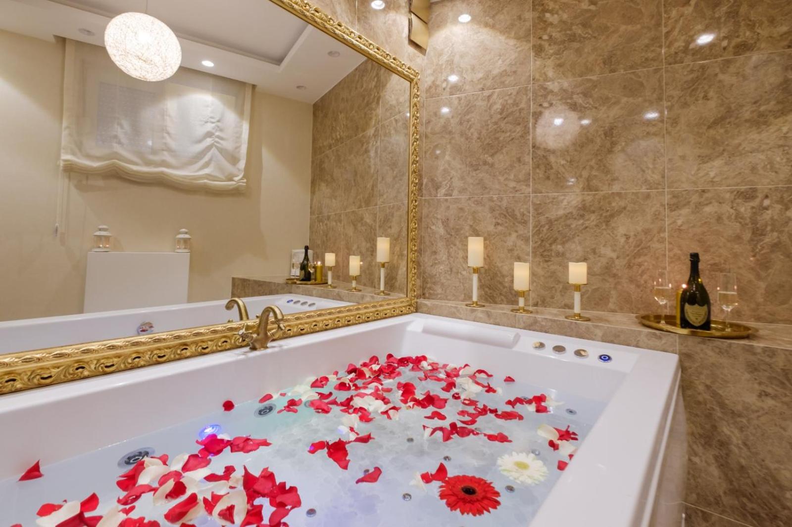 Central Business Apartments Jacuzzi