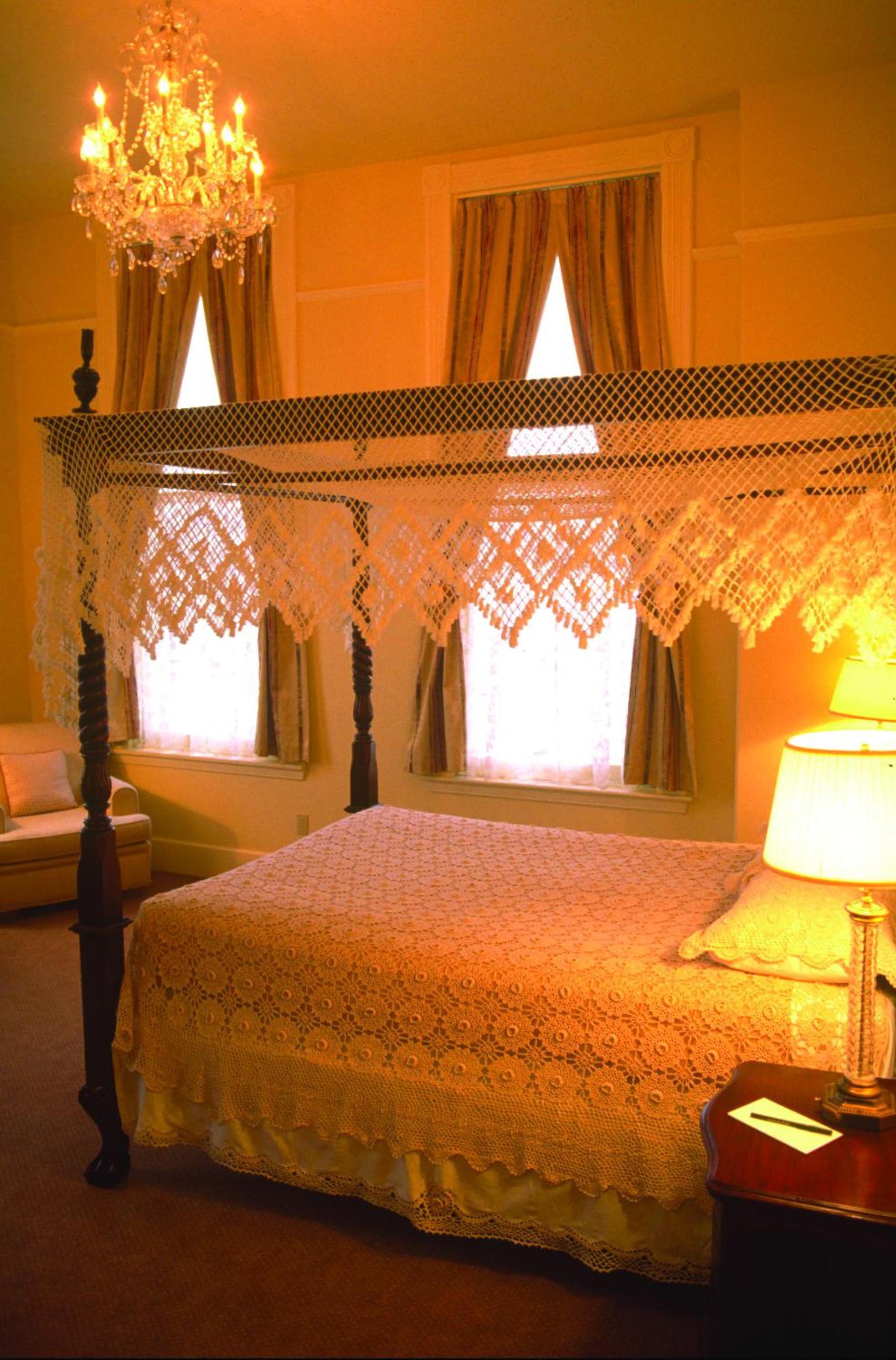 Baker City Vacations - Geiser Grand Hotel - Property Image 53