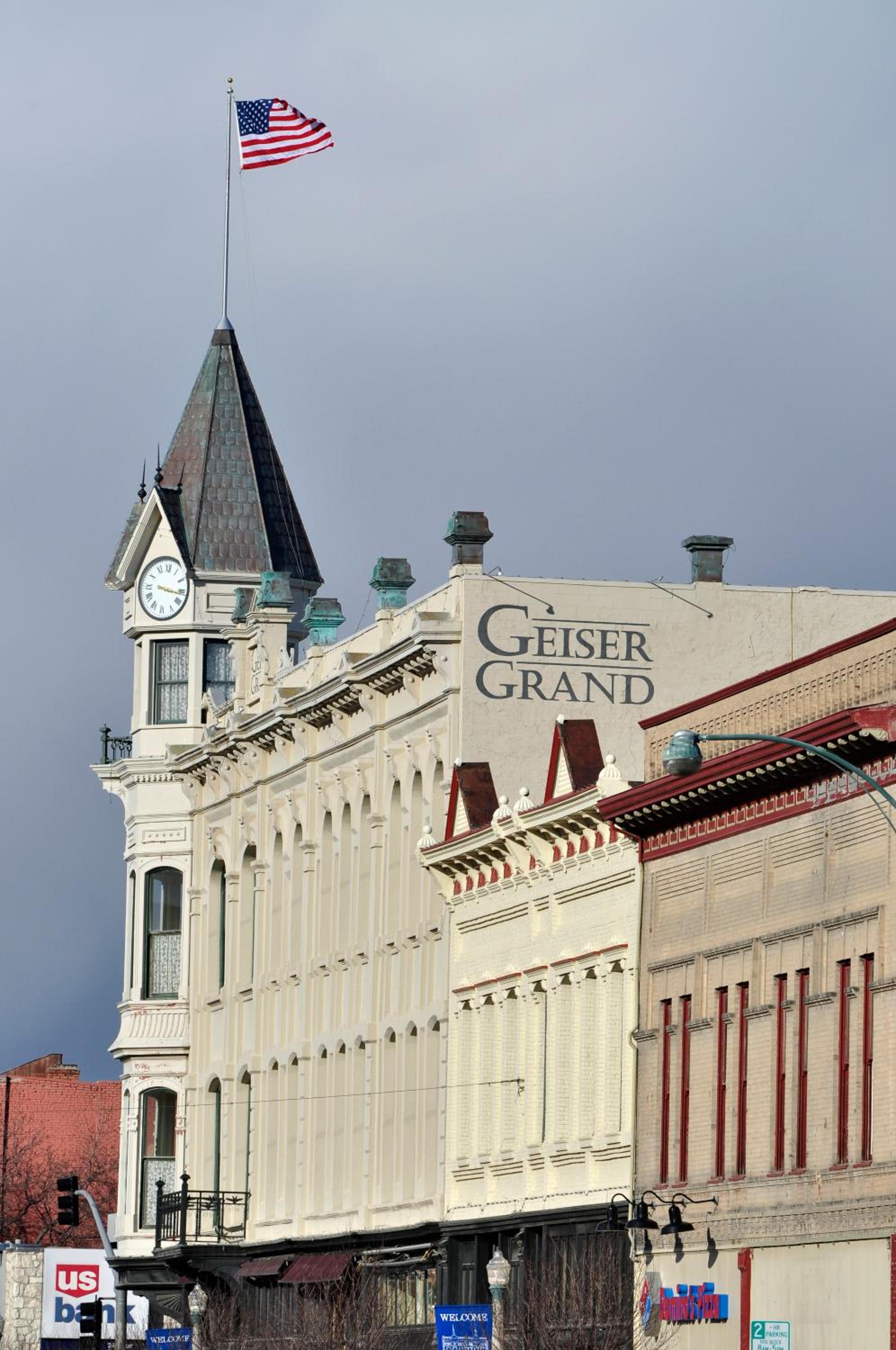 Baker City Vacations - Geiser Grand Hotel - Property Image 55