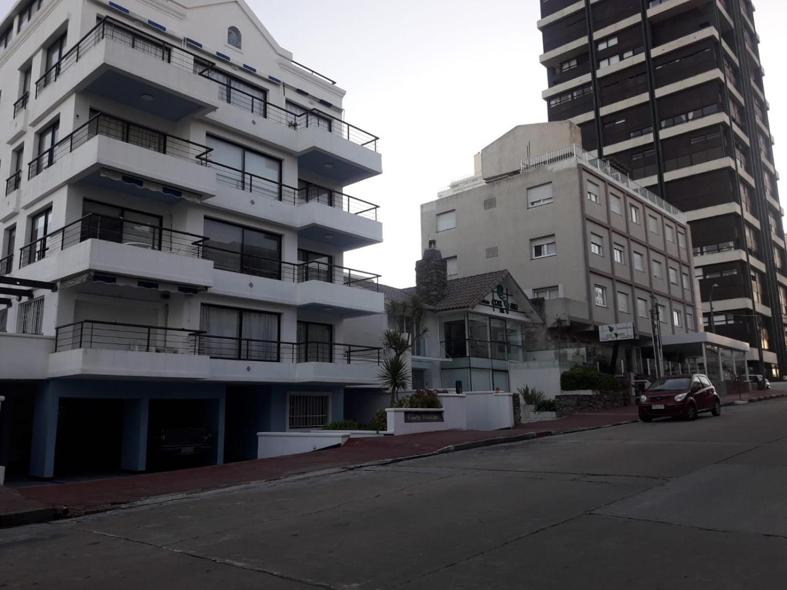 El Emir Punta del Este view 4