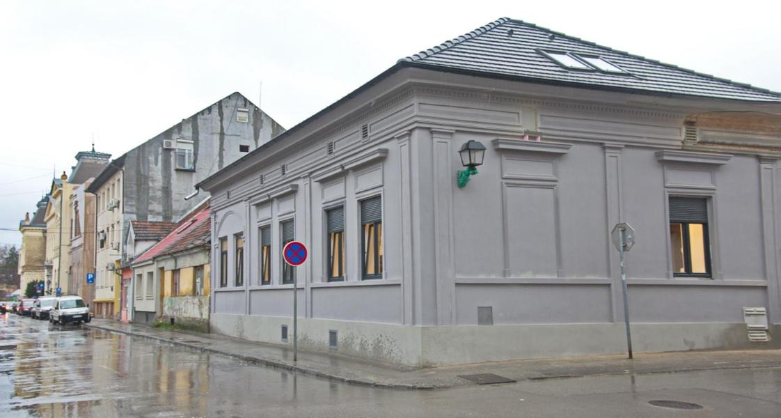 Photo 11