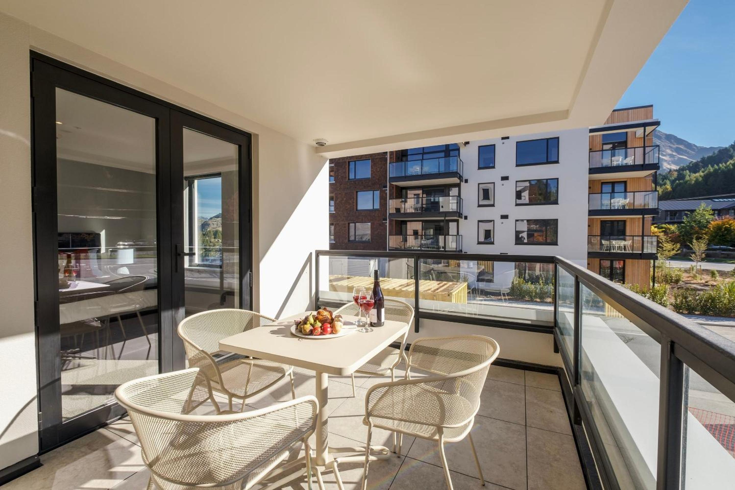 Residence du Parc Apartments By Staysouth