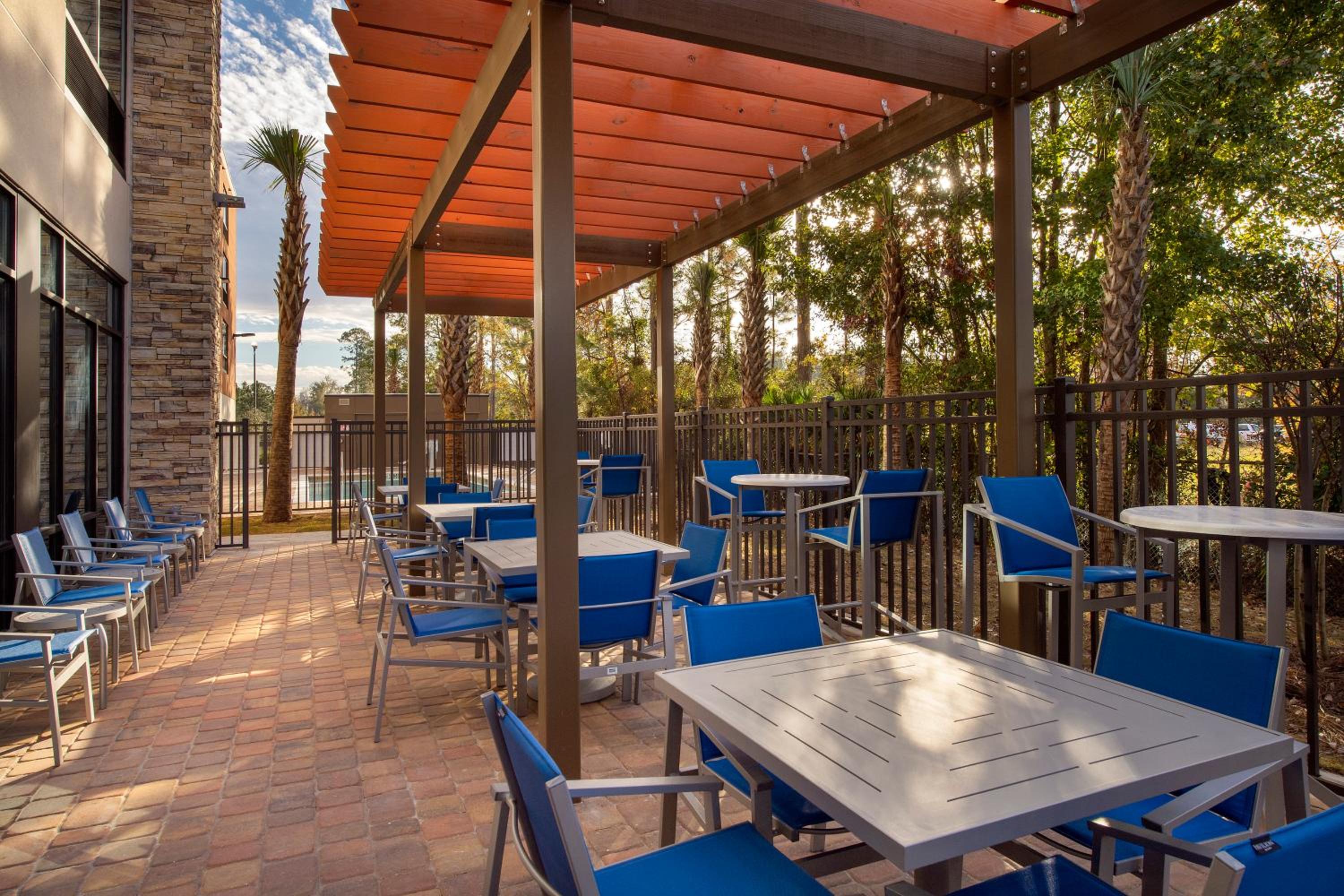 Kingsland Vacations - Holiday Inn Express Suites Kingsland I-95-Naval Base Area, an IHG Hotel - Property Image 33