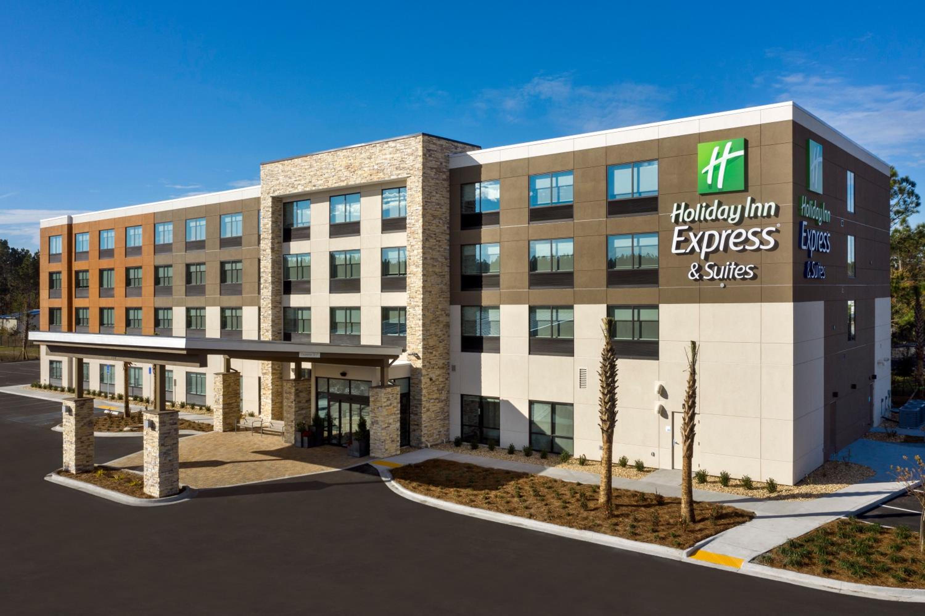 Kingsland Vacations - Holiday Inn Express Suites Kingsland I-95-Naval Base Area, an IHG Hotel - Property Image 40