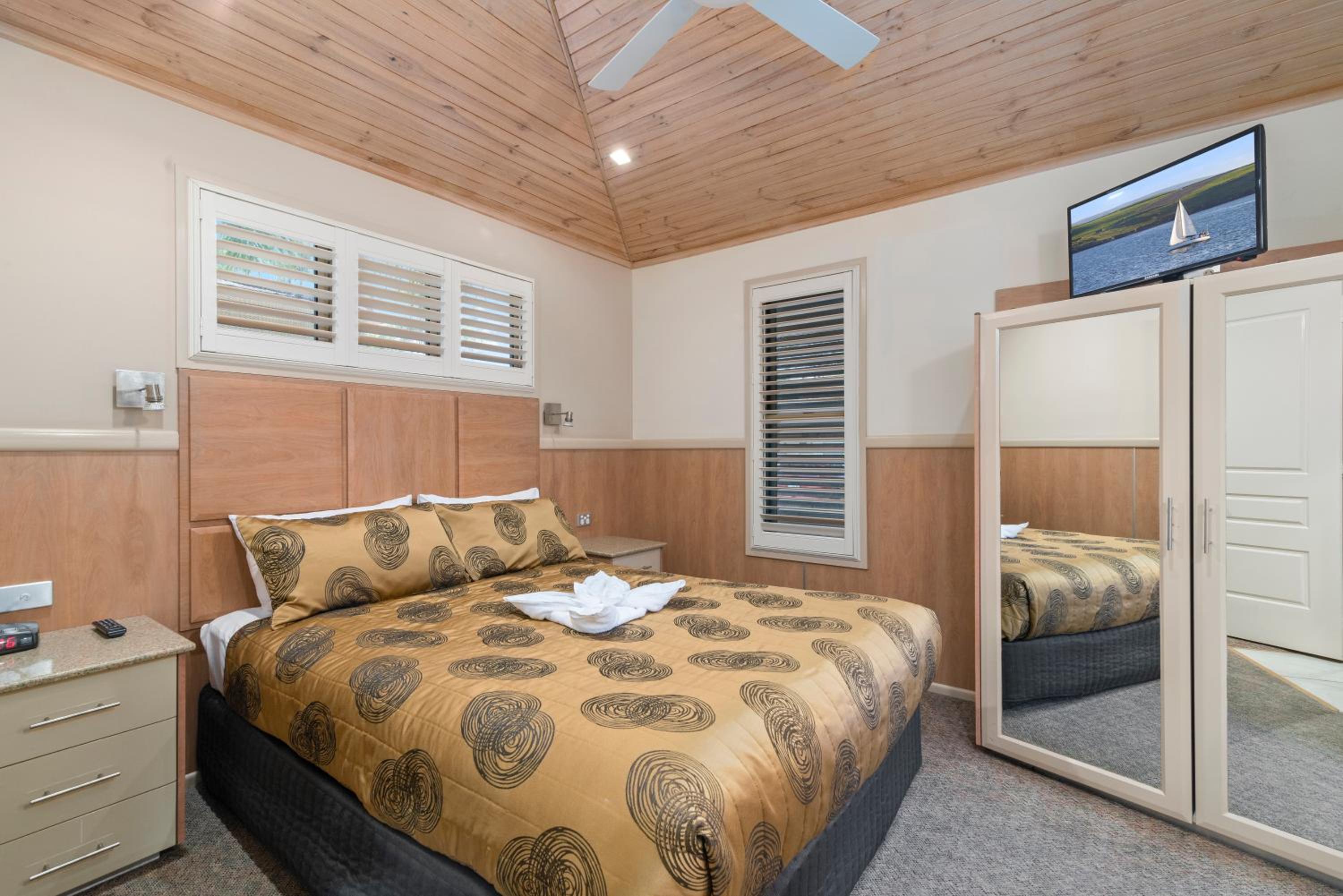 Ashmore Palms Holiday Village