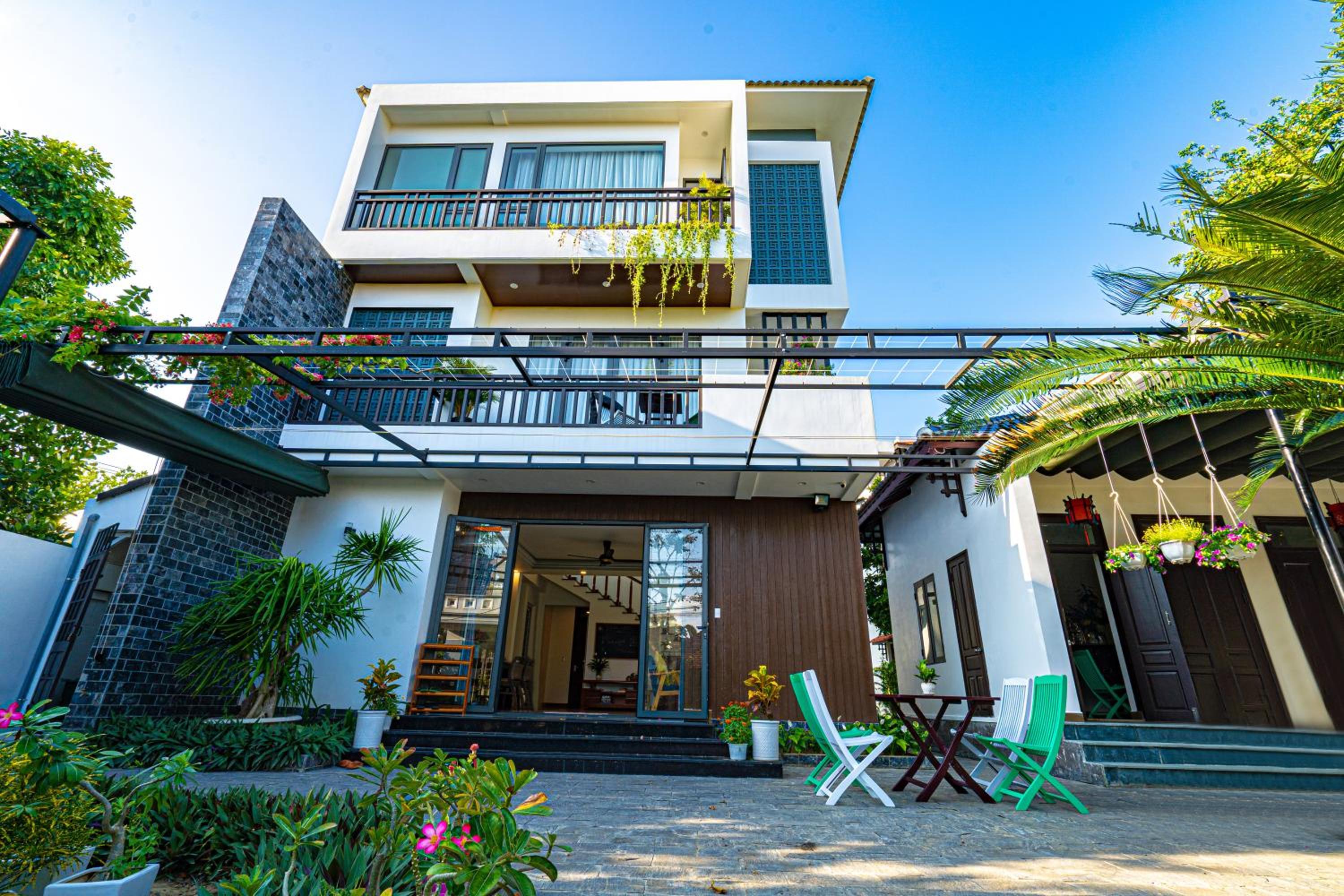 Golden Star Villa Hoi An view 3