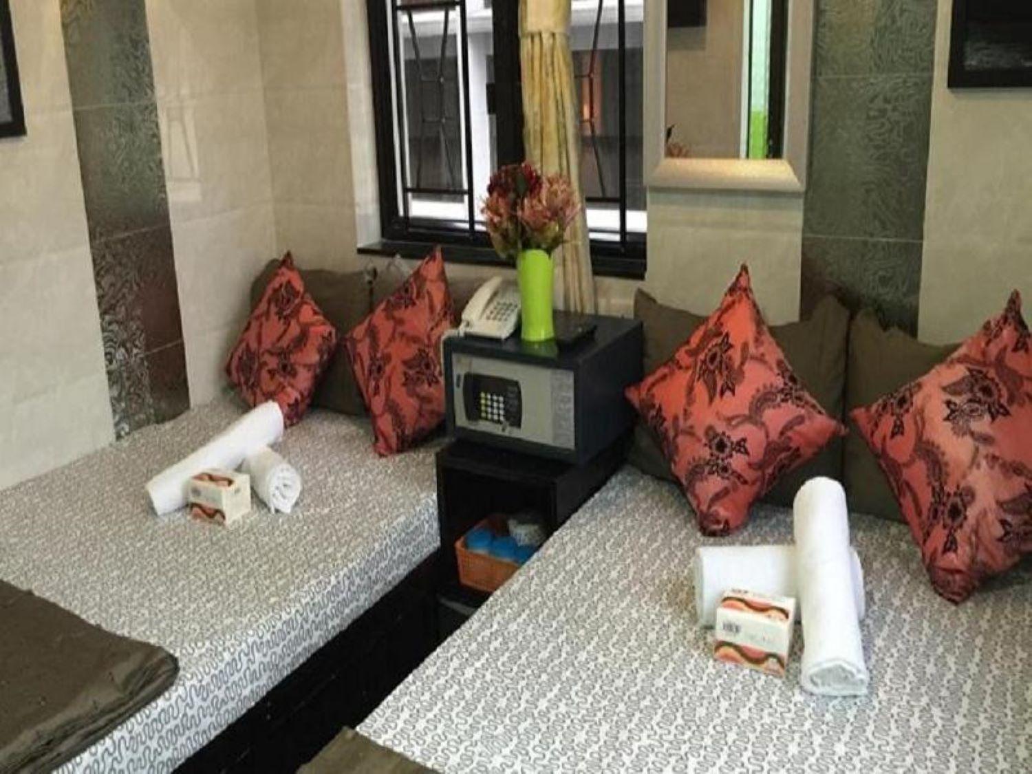 Premium Lounge - Image 2