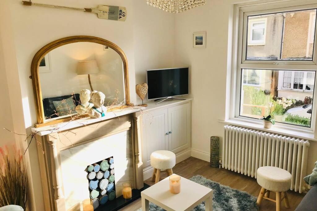 Seascape Cottage, Ventnor view 3