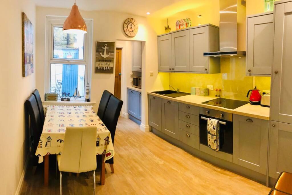Seascape Cottage, Ventnor view 4