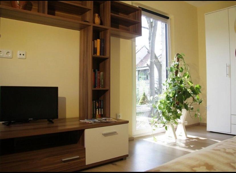 Ferienwohnung mit Balkon in Schmölln view 2