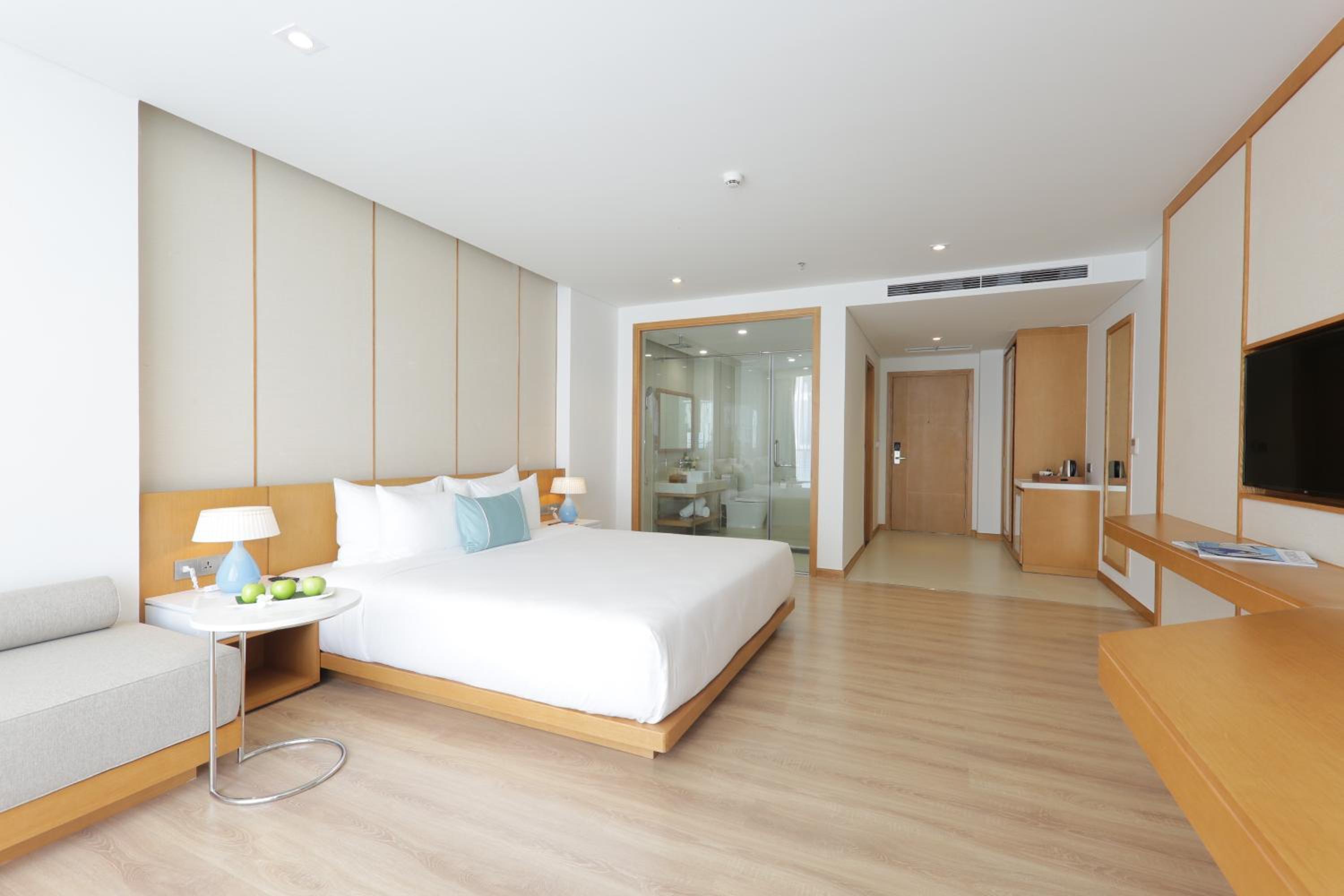 TMS Hotel Da Nang Beach 20