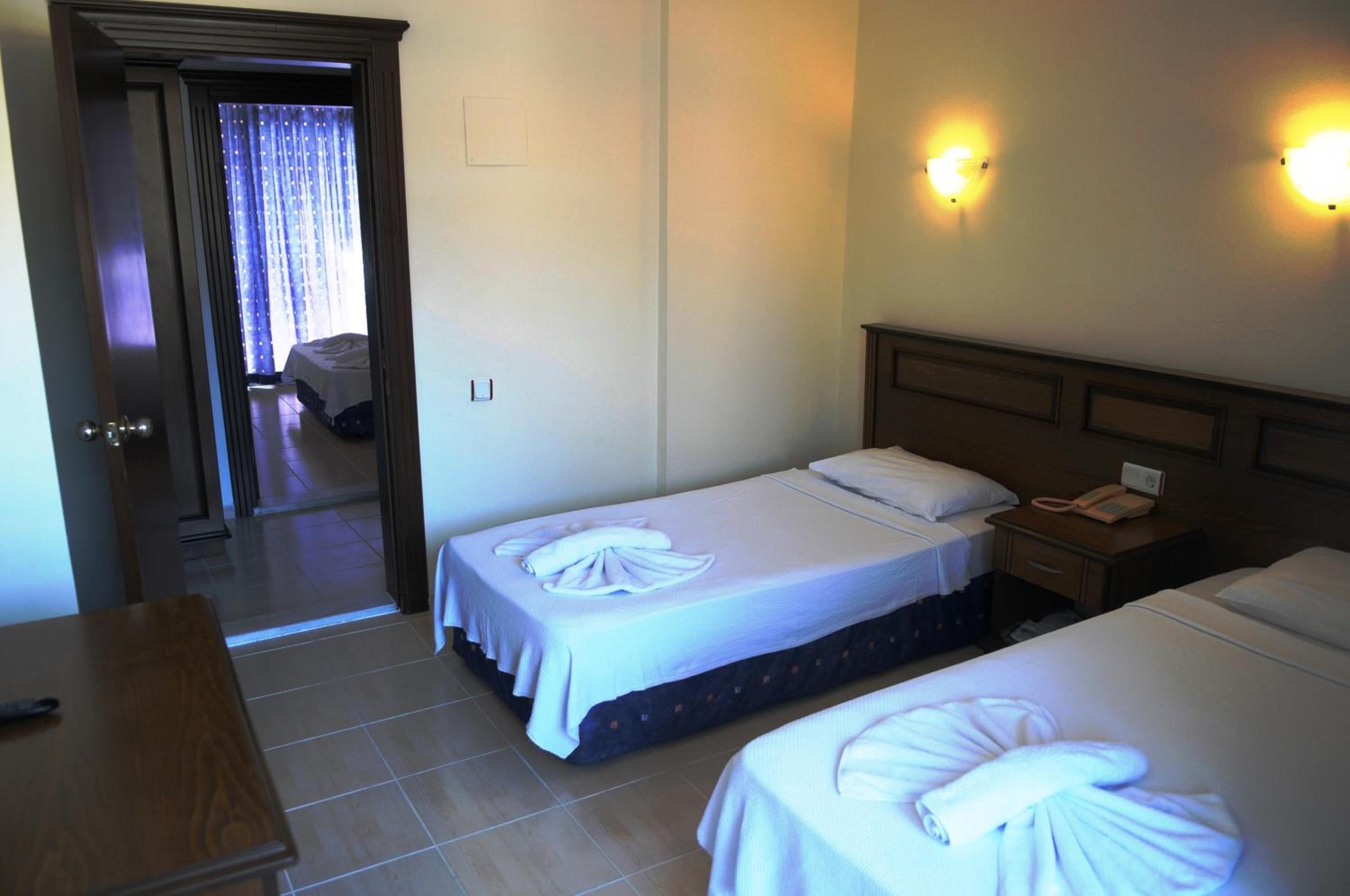 Navy Hotel - Image 35