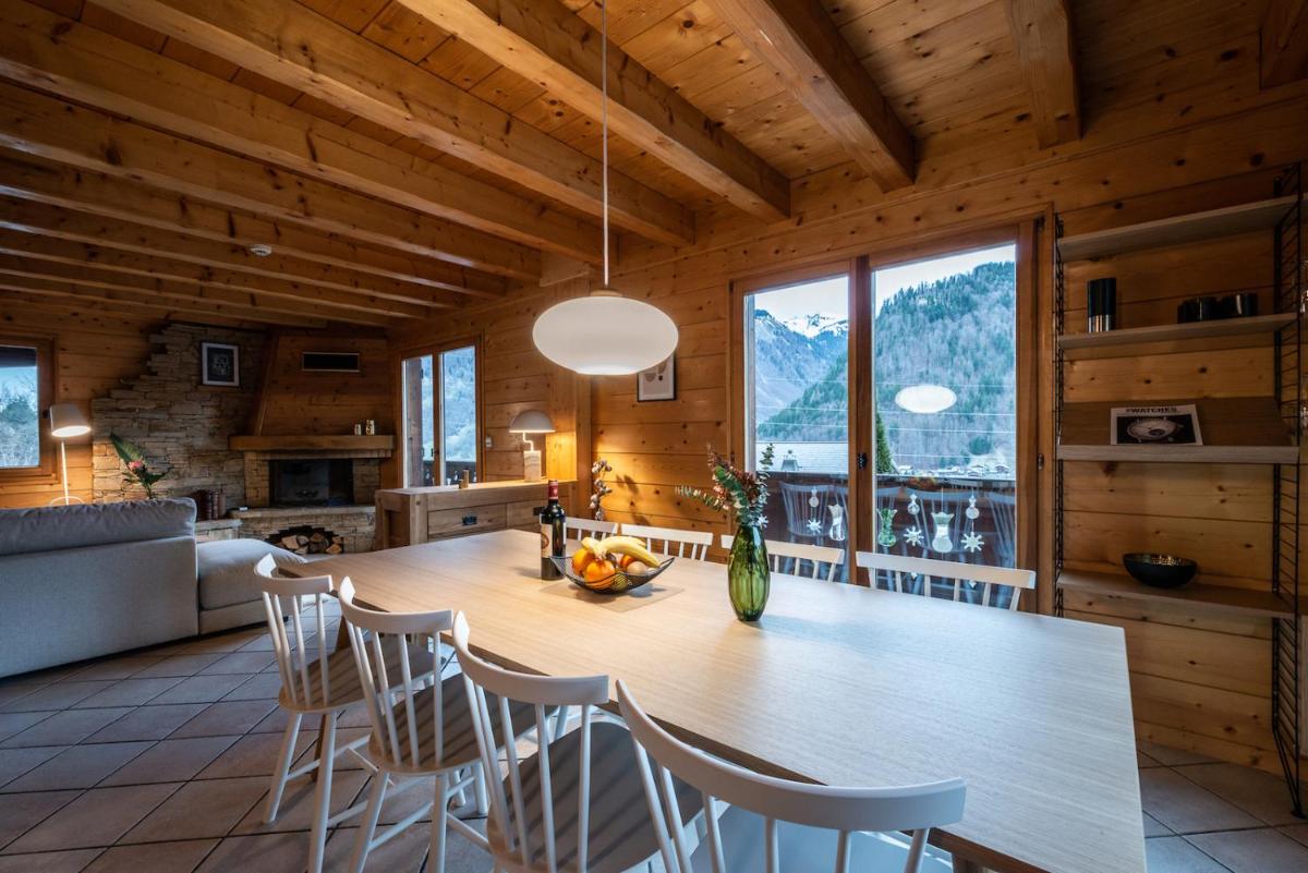 Chalet Doux Abri Morzine - by EMERALD STAY view 5