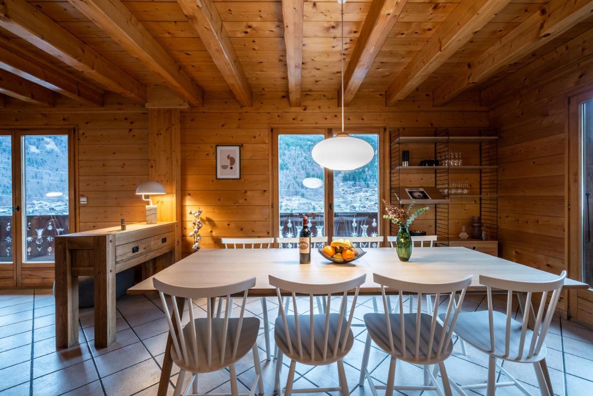 Chalet Doux Abri Morzine - by EMERALD STAY view 2