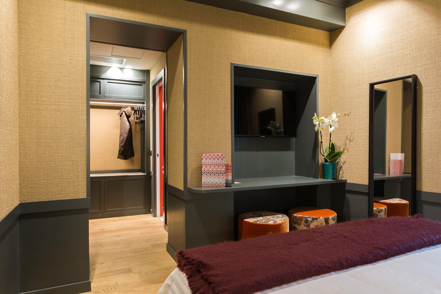 Living Suites