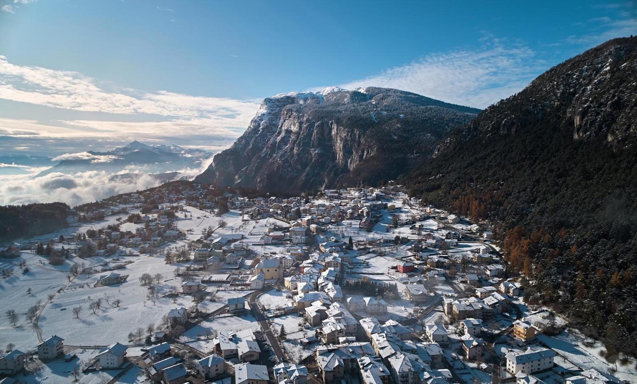 Castello Fai view 3