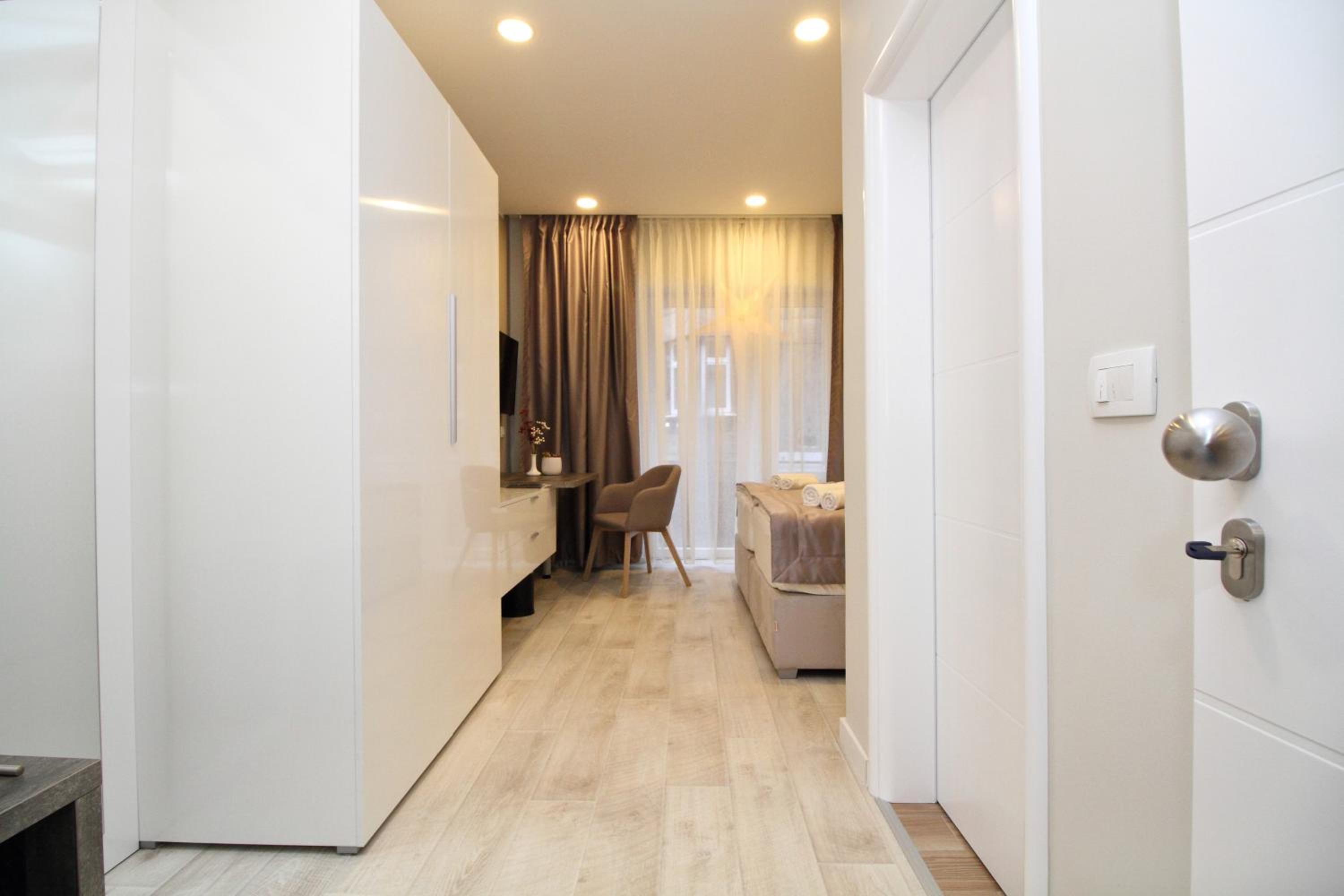 PLATINUM ROOMS butique hotel