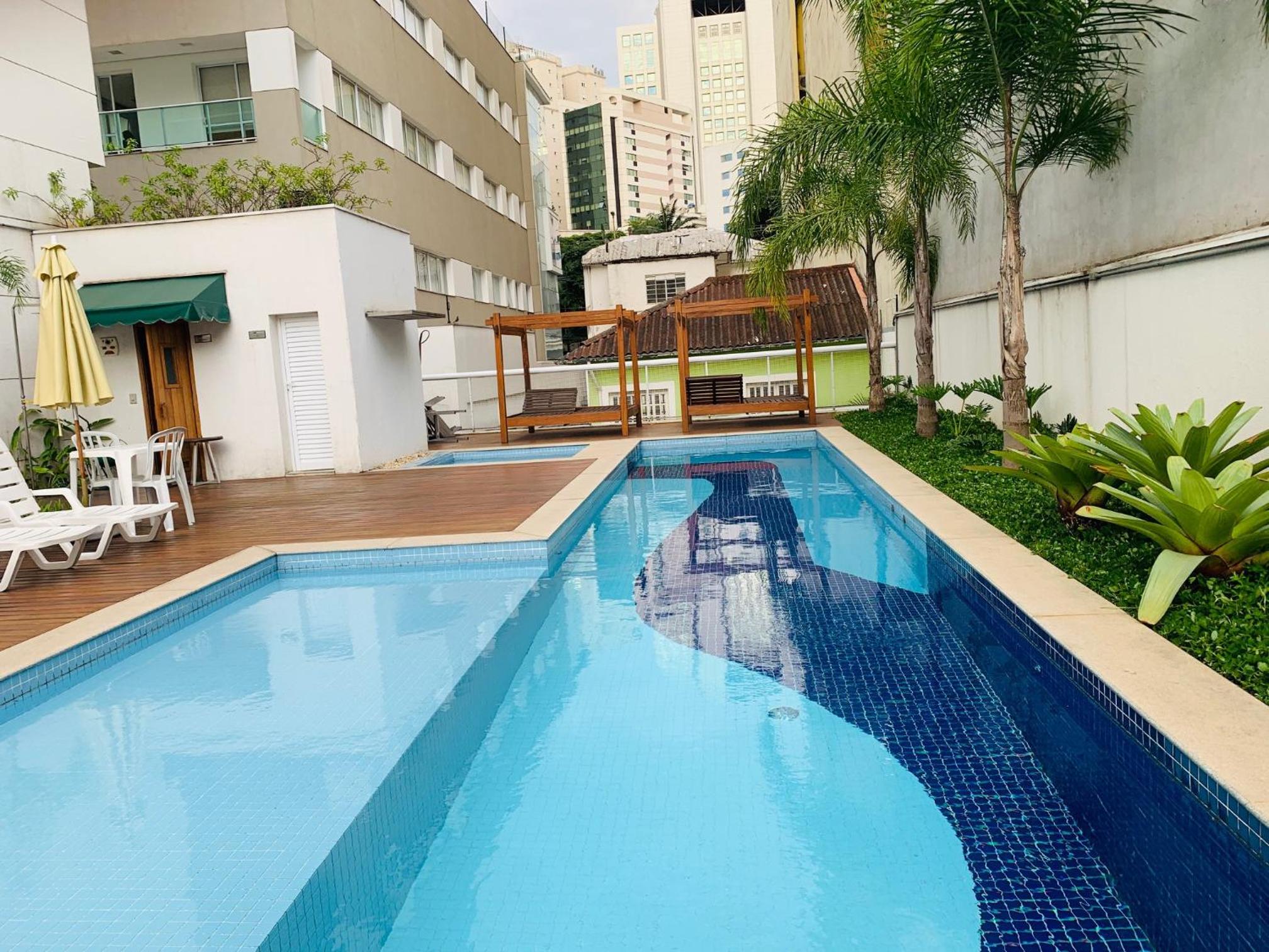 CS Apartamento a 200 metros da Paulista com AC