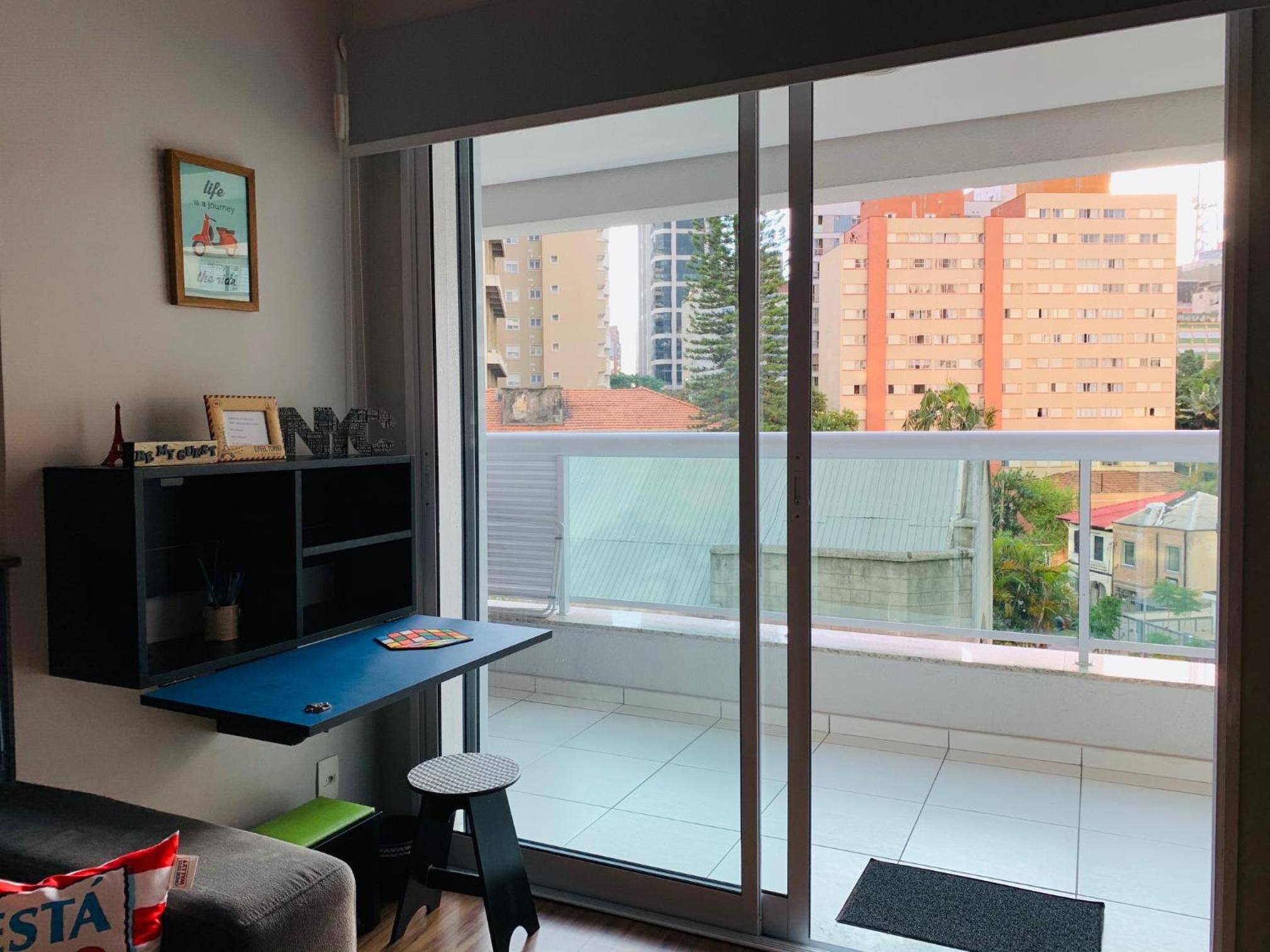 CS Apartamento a 200 metros da Paulista com AC