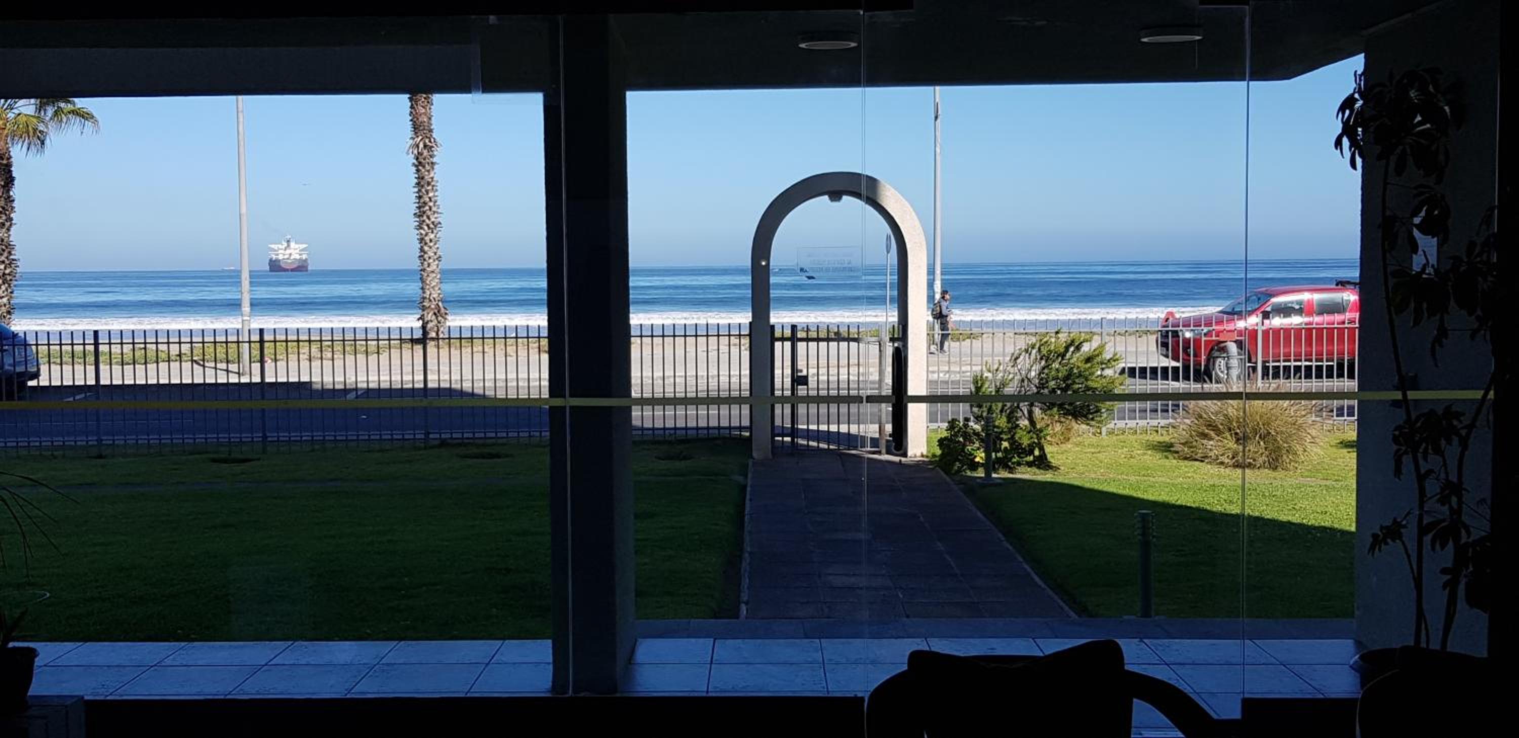 DEPTO 1RA LINEA FRENTE AL MAR Condominio Palmar 4P
