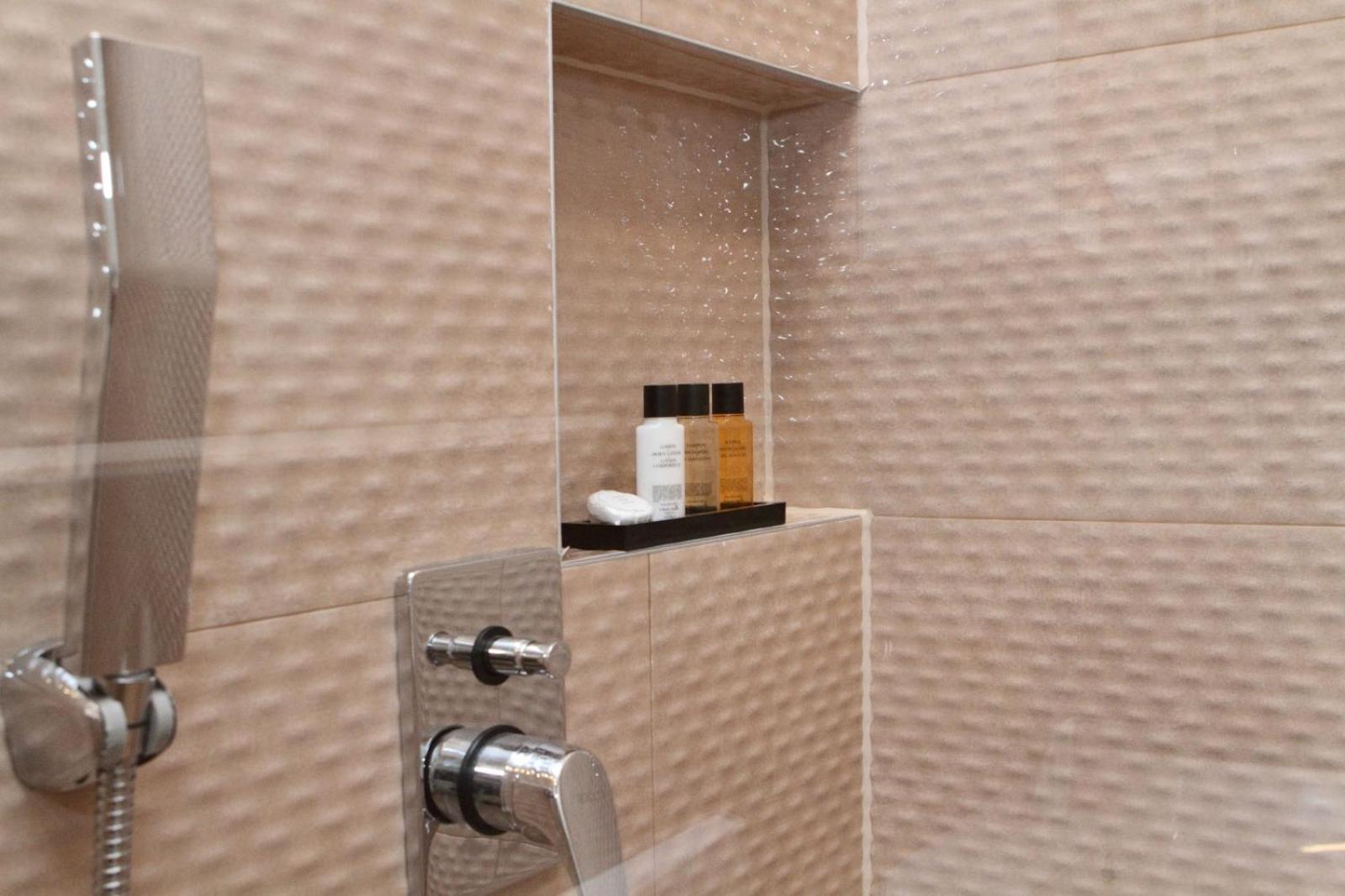 PLATINUM ROOMS butique hotel