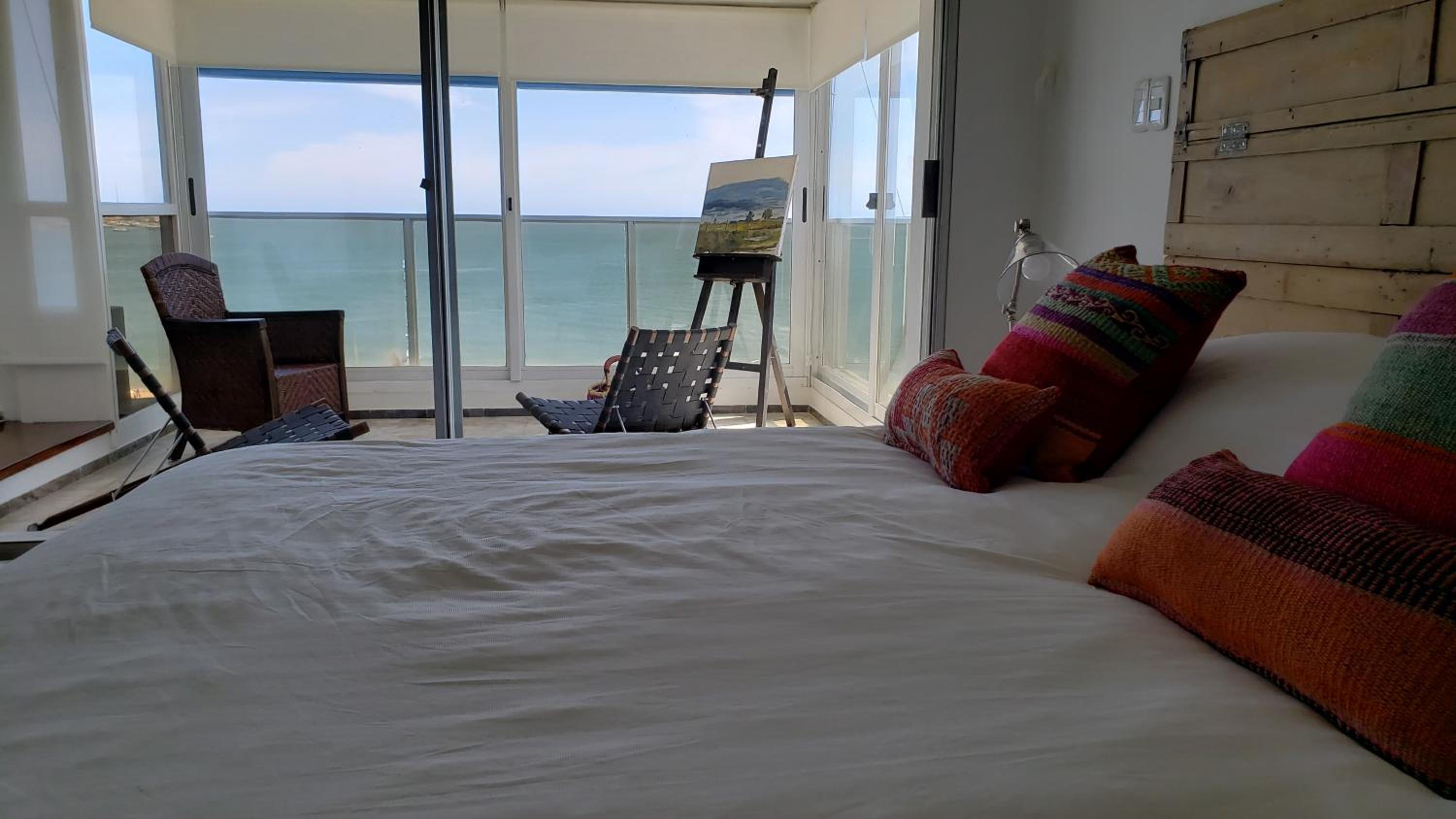 Amazing Oceanfront unit on Mansa Beach
