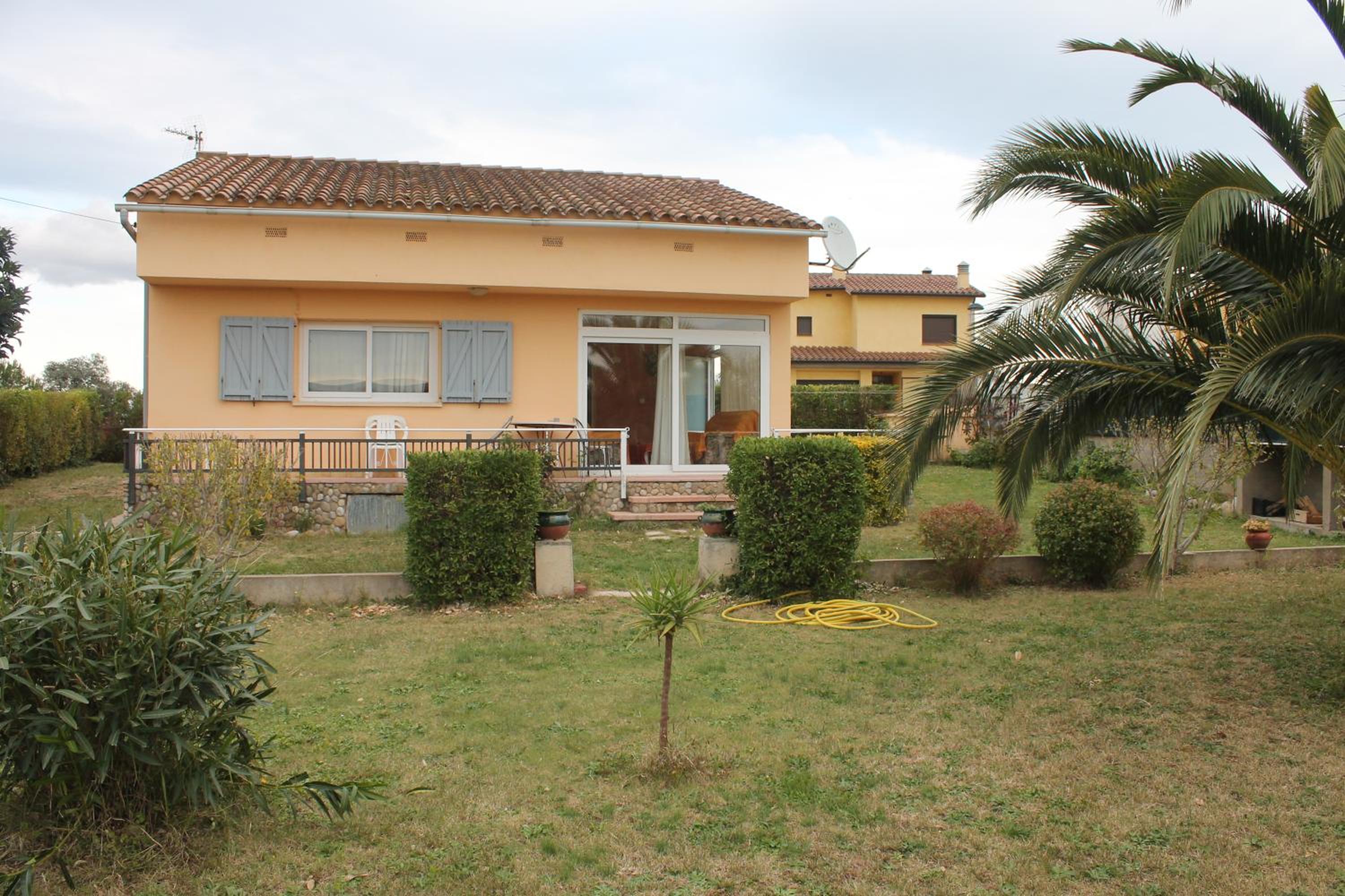 Casa Les Roques view 4