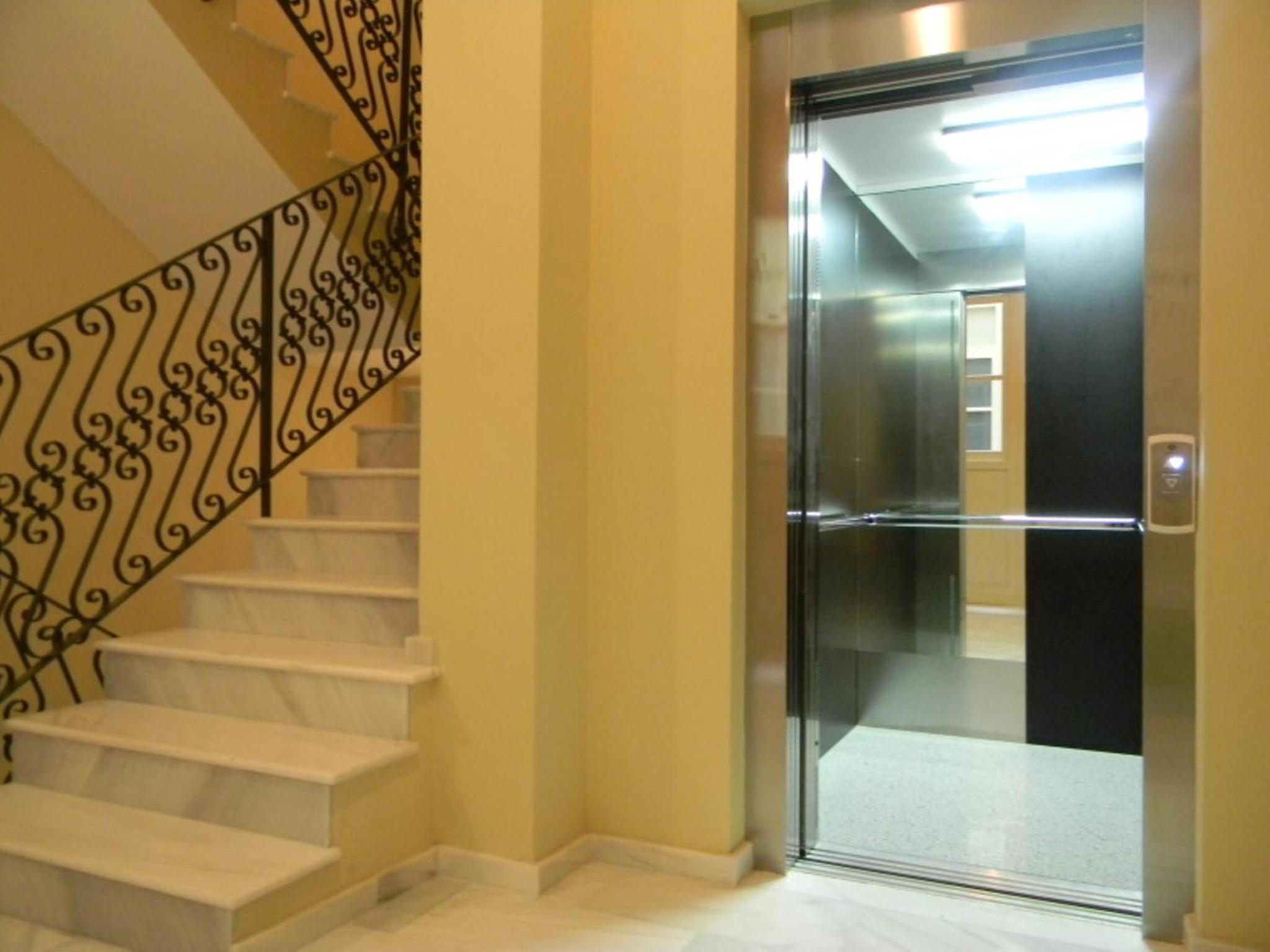 Apartamentos Pinar Málaga Centro - Carretería