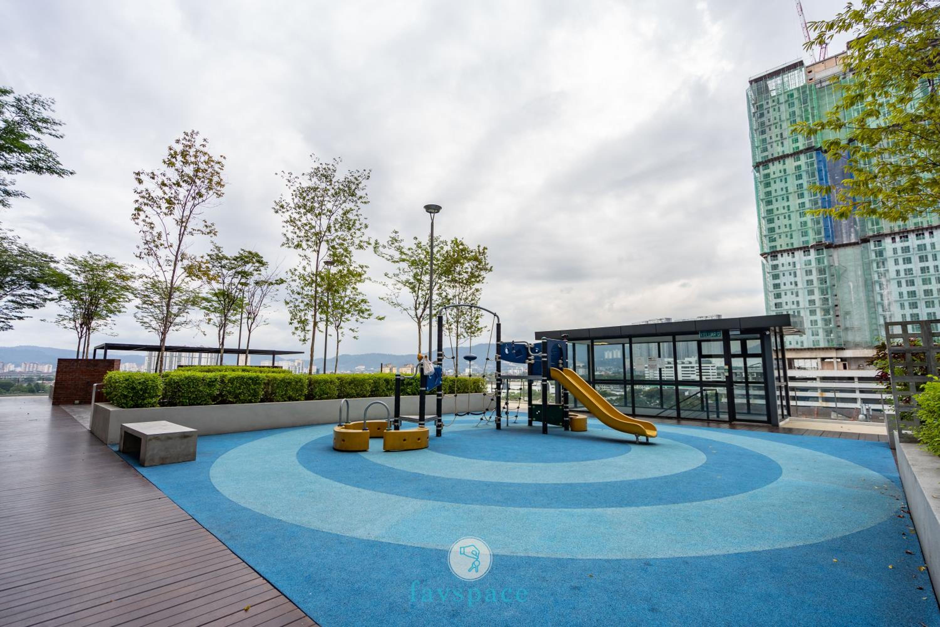 Lovely 3-bedroom condo with pool for 8 pax - Cheras