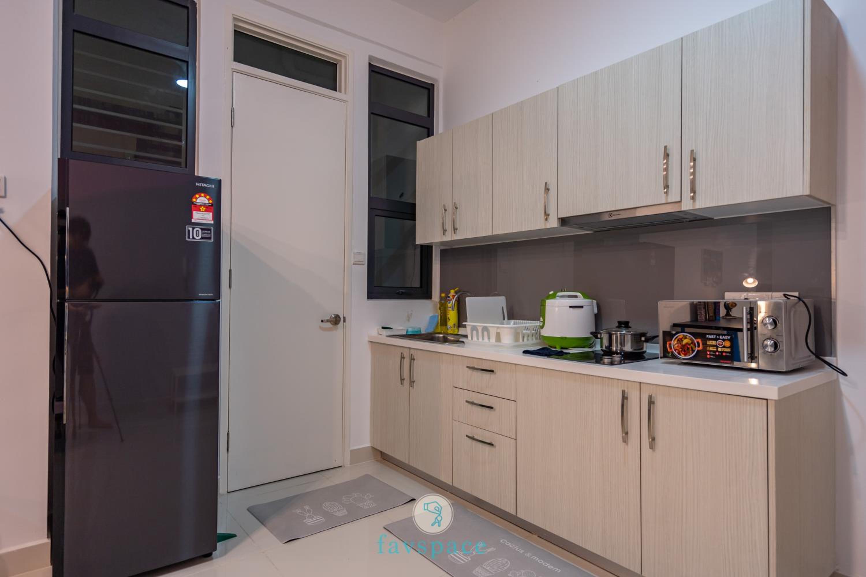 Lovely 3-bedroom condo with pool for 8 pax - Cheras