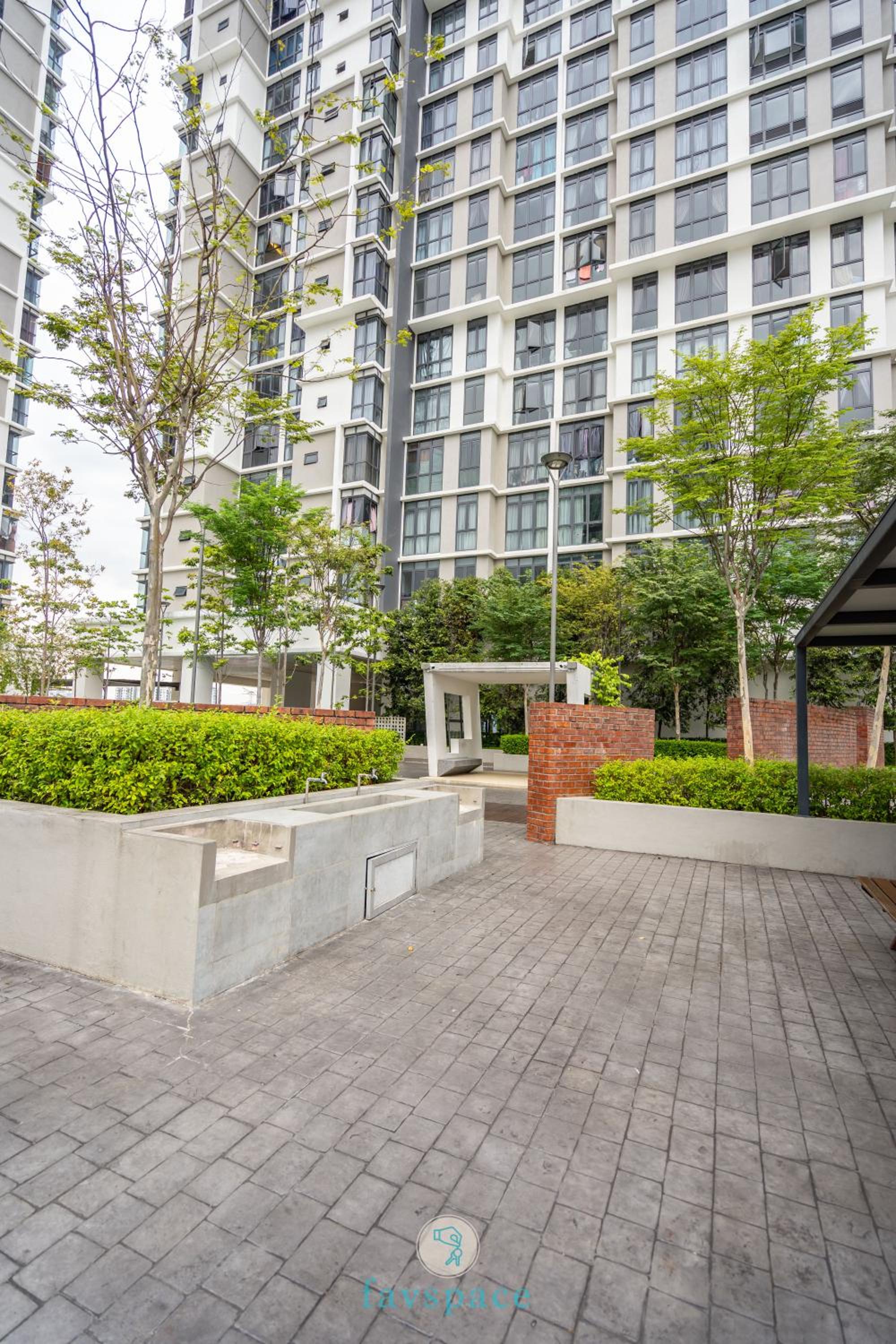 Lovely 3-bedroom condo with pool for 8 pax - Cheras