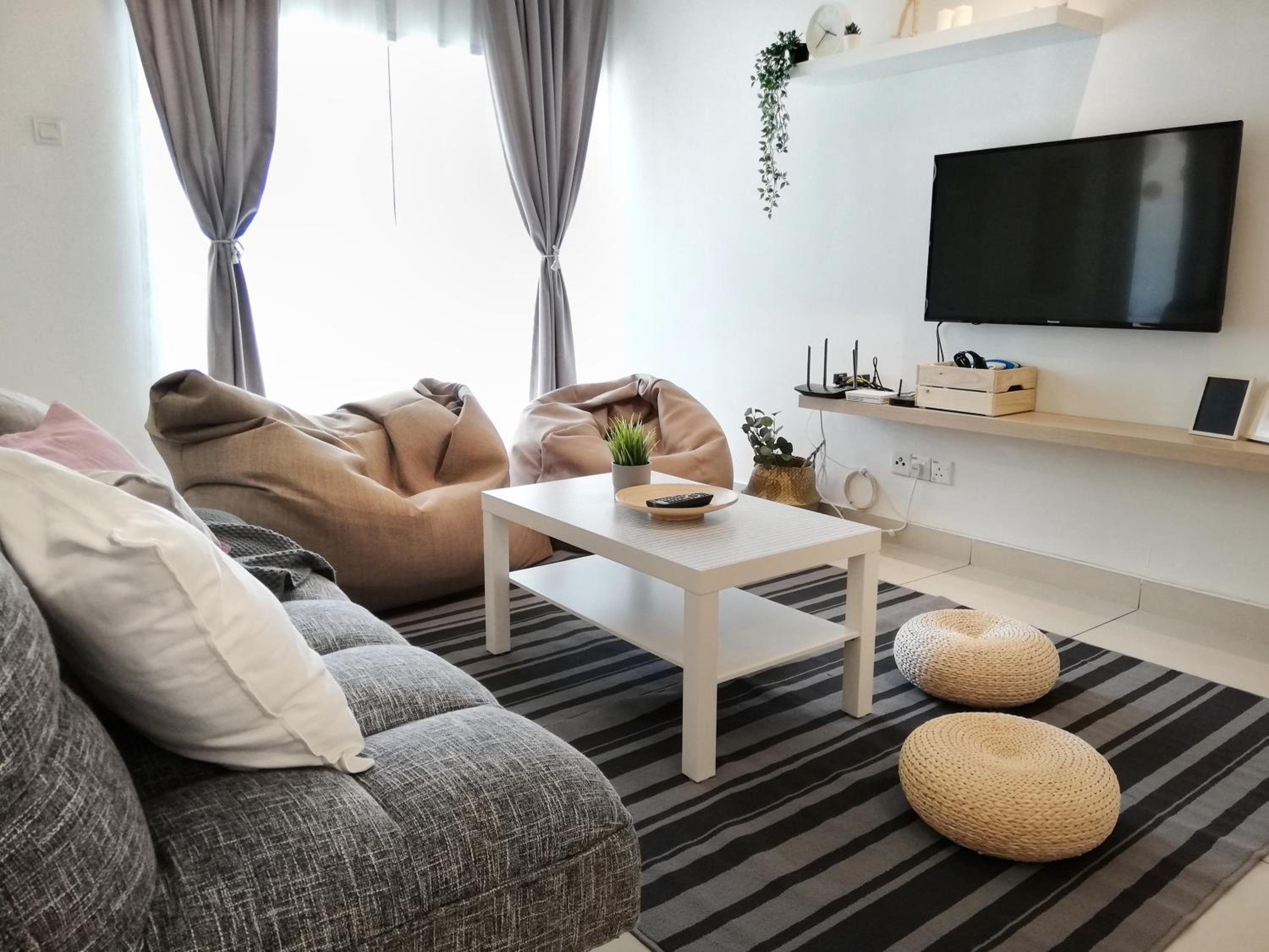 Subang City Residence, Spacious Home with Balcony, Walking Distance to Summit, 5min to Sunway photo 4
