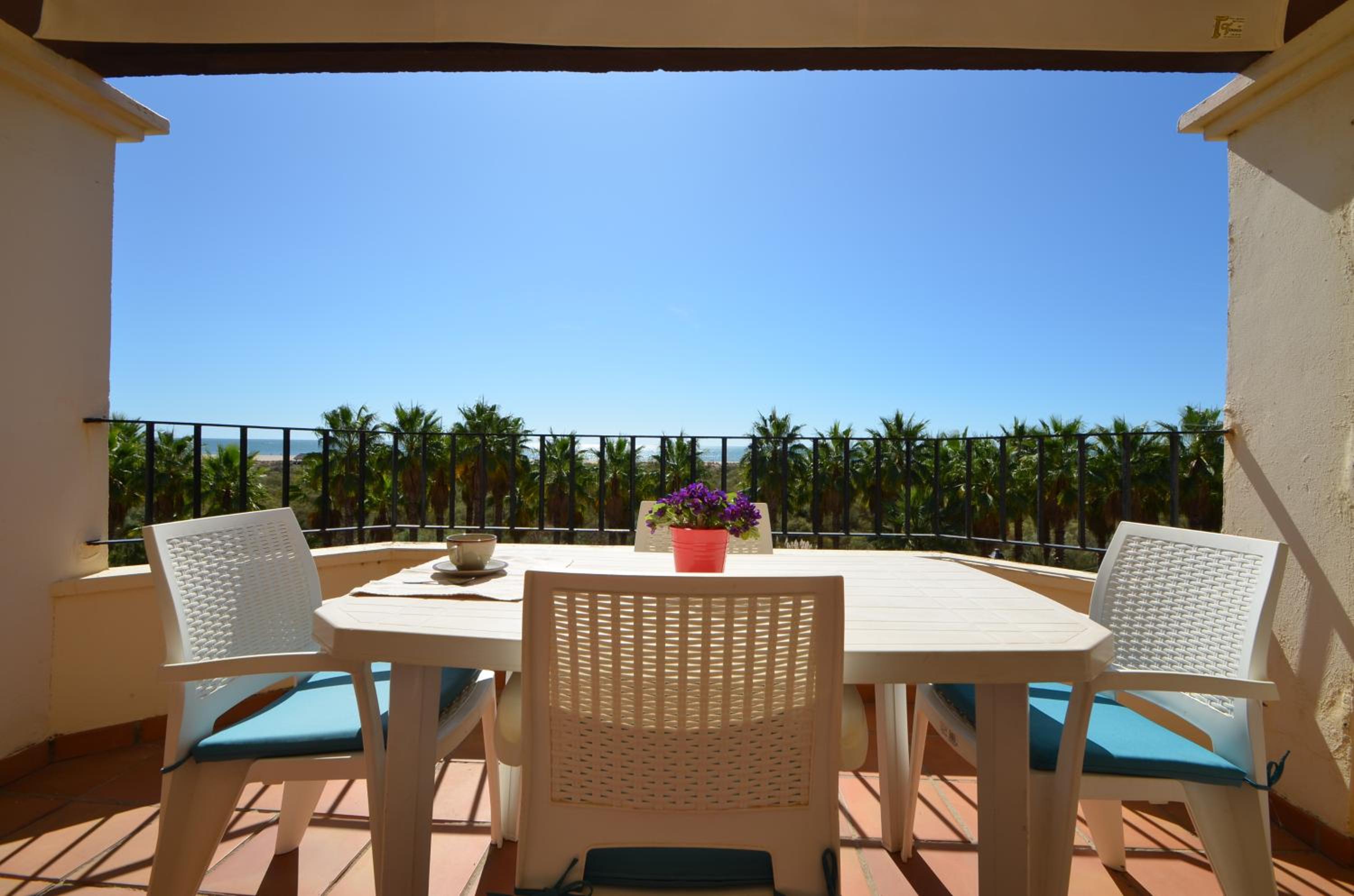 Hotel Apartamentos Solmares - Image 1